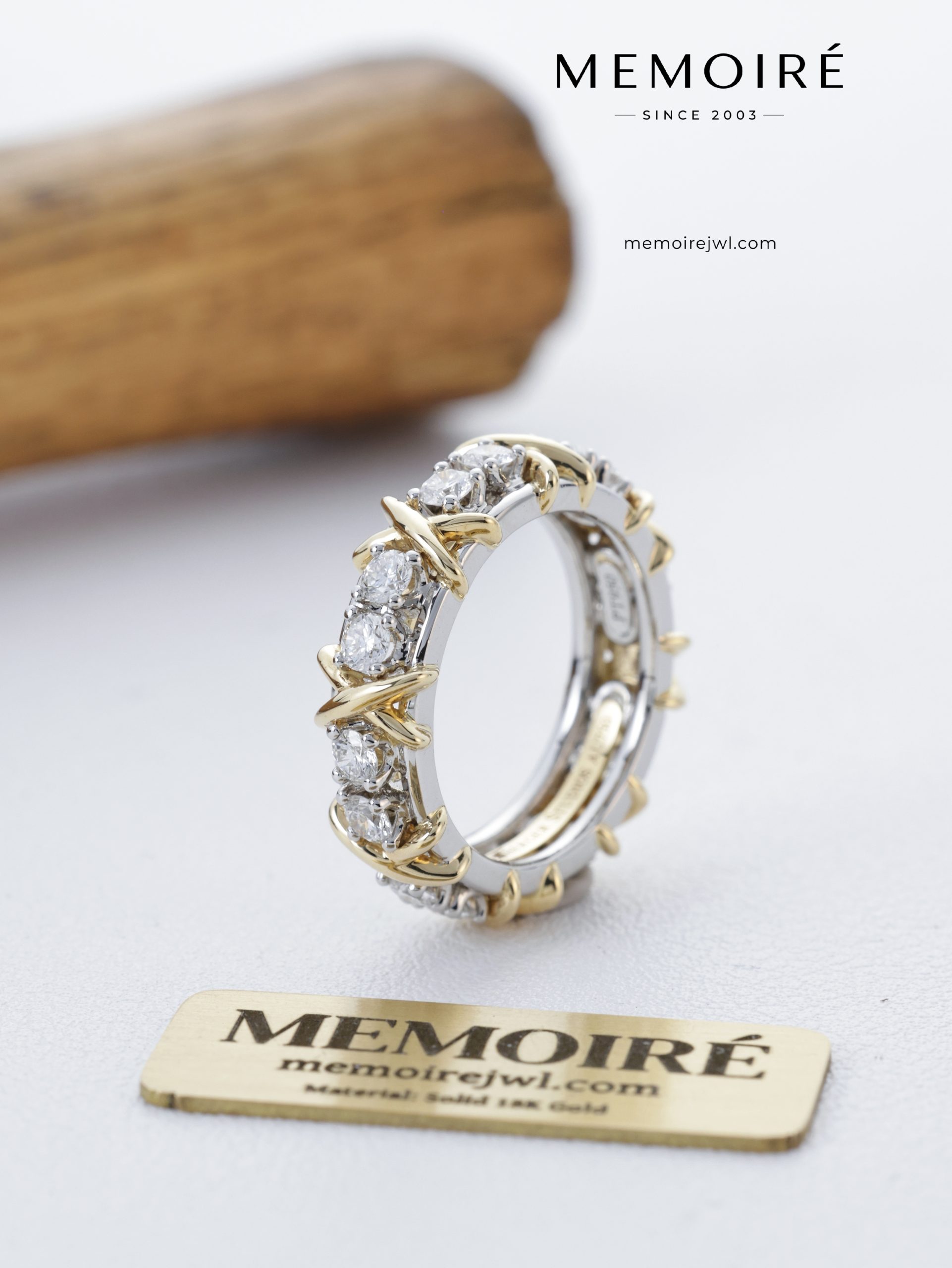 MEMOIRÉ 18K Two-Tone Gold X-Link Diamond Band Ring - Image 5