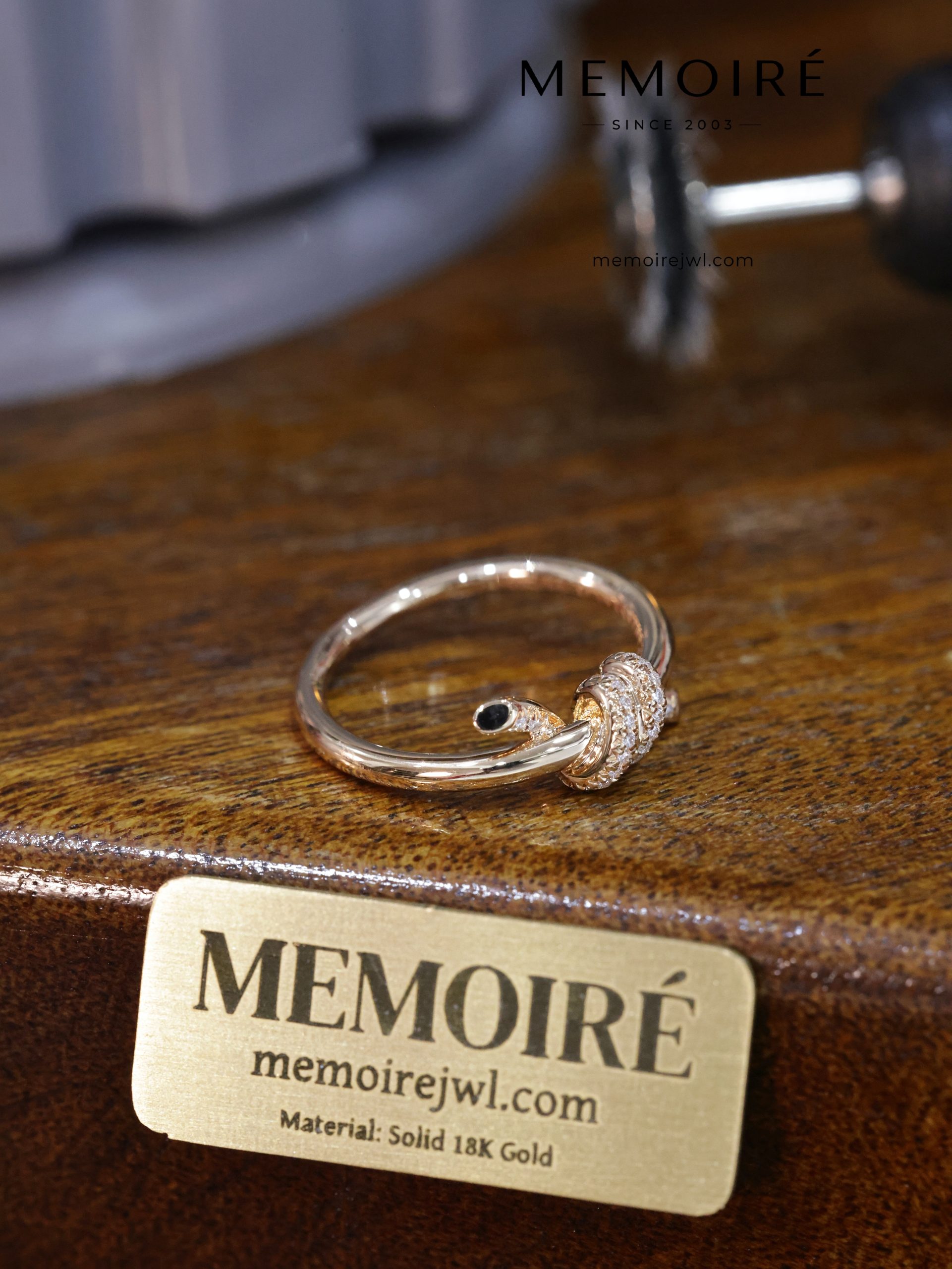 MEMOIRÉ 18K Rose Gold Knot Twist Diamond Ring | Modern Pavé Design - Image 3