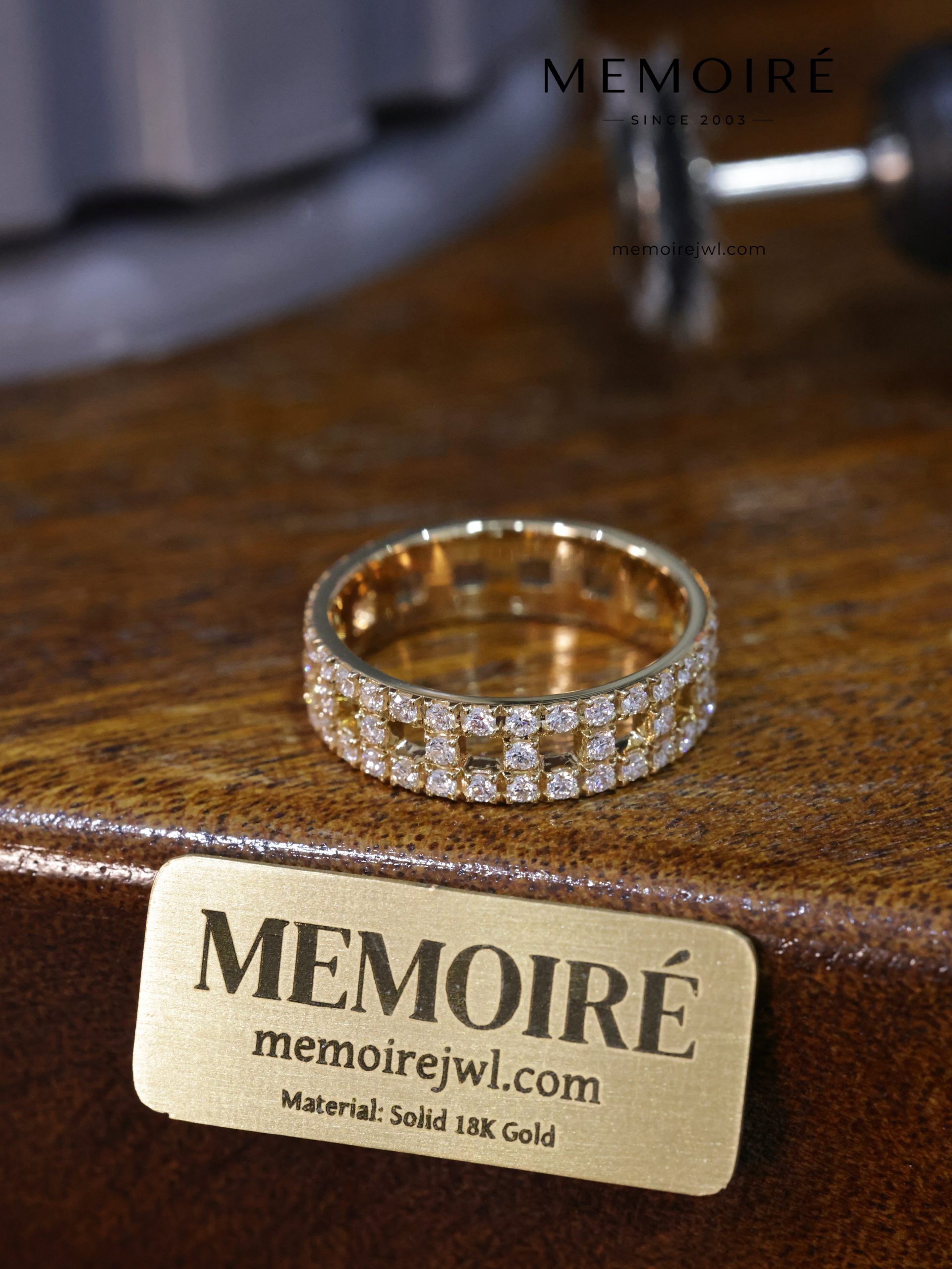 MEMOIRÉ Yellow Gold Full Pavé All-around T1 Ring - Image 4