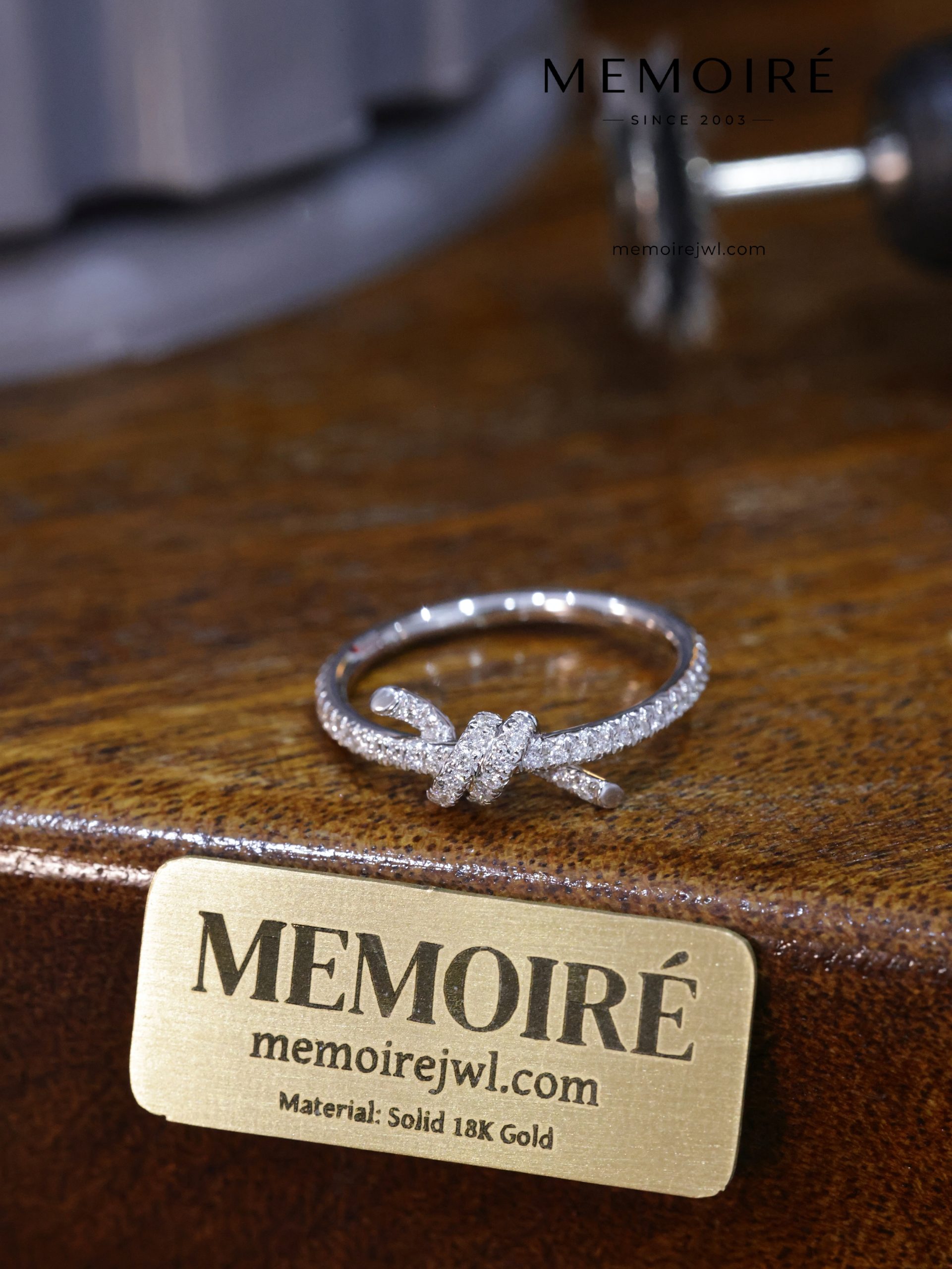 MEMOIRÉ 18K White Gold Knot Diamond Ring | Full Pavé Delicate Design - Image 4