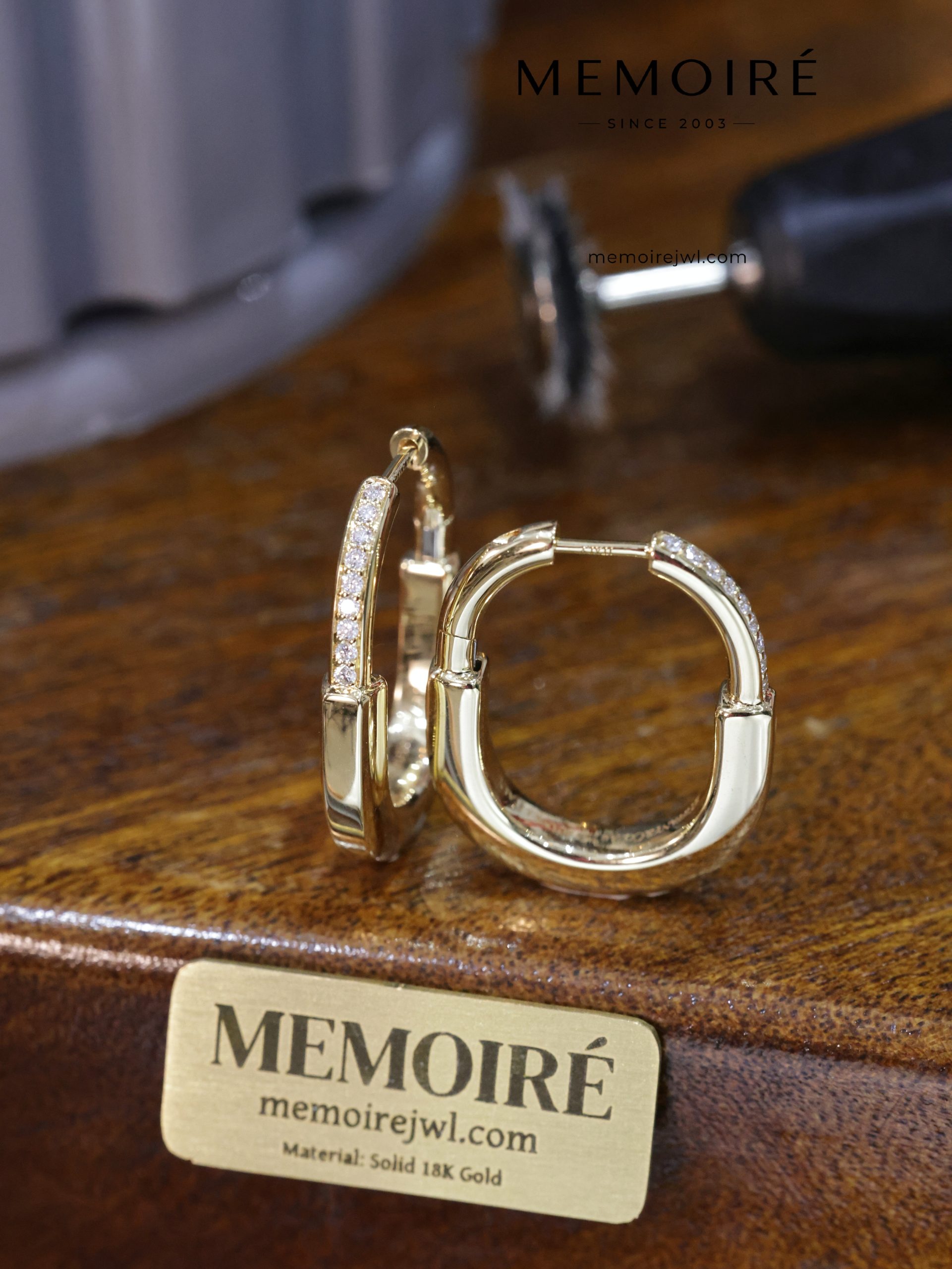 MEMOIRÉ 18K Yellow Gold Half-Pavé Diamond Hoop Earrings - Image 3