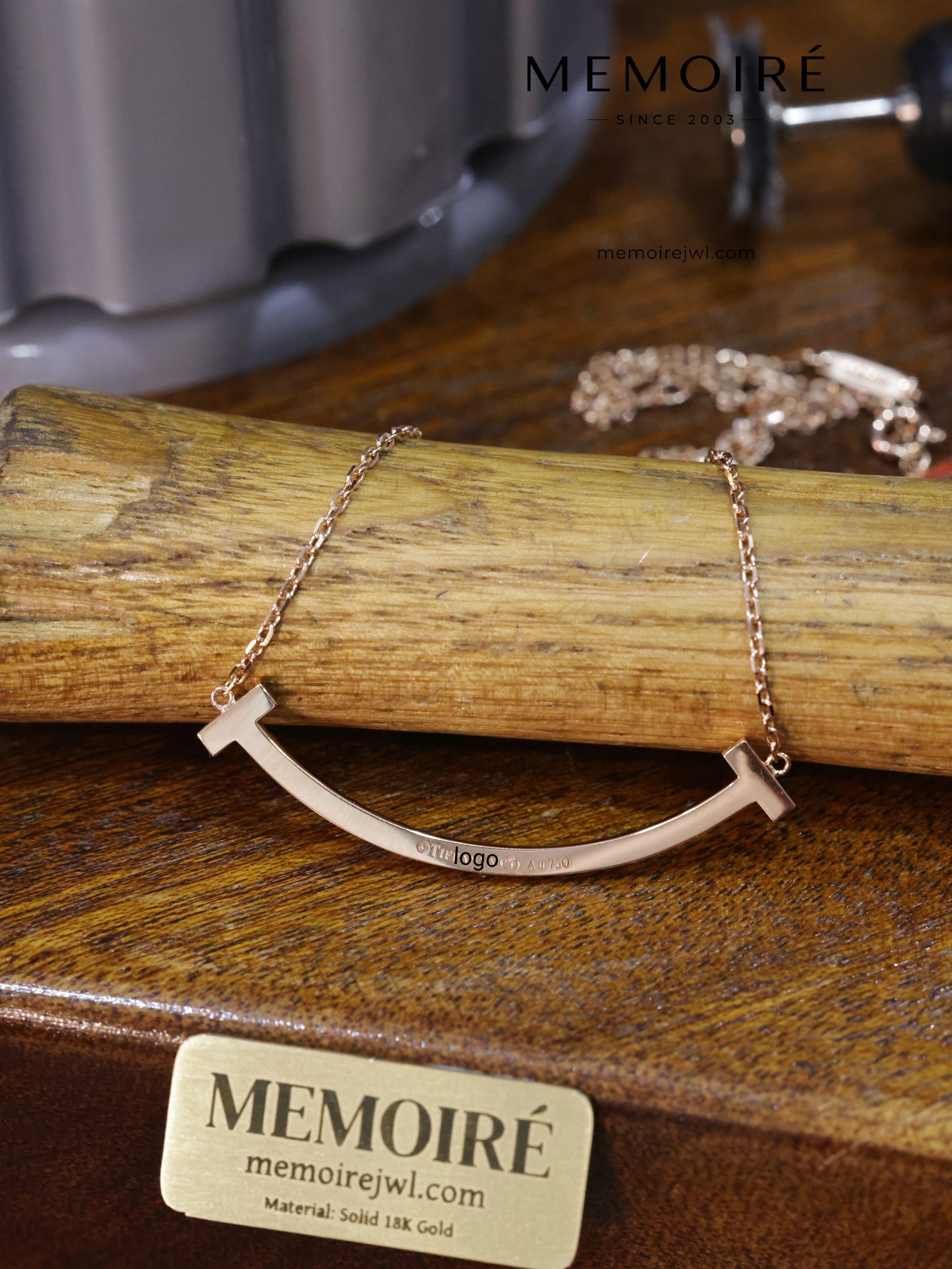 MEMOIRÉ 18K Rose Gold Smile Bar Pendant Necklace - Image 3