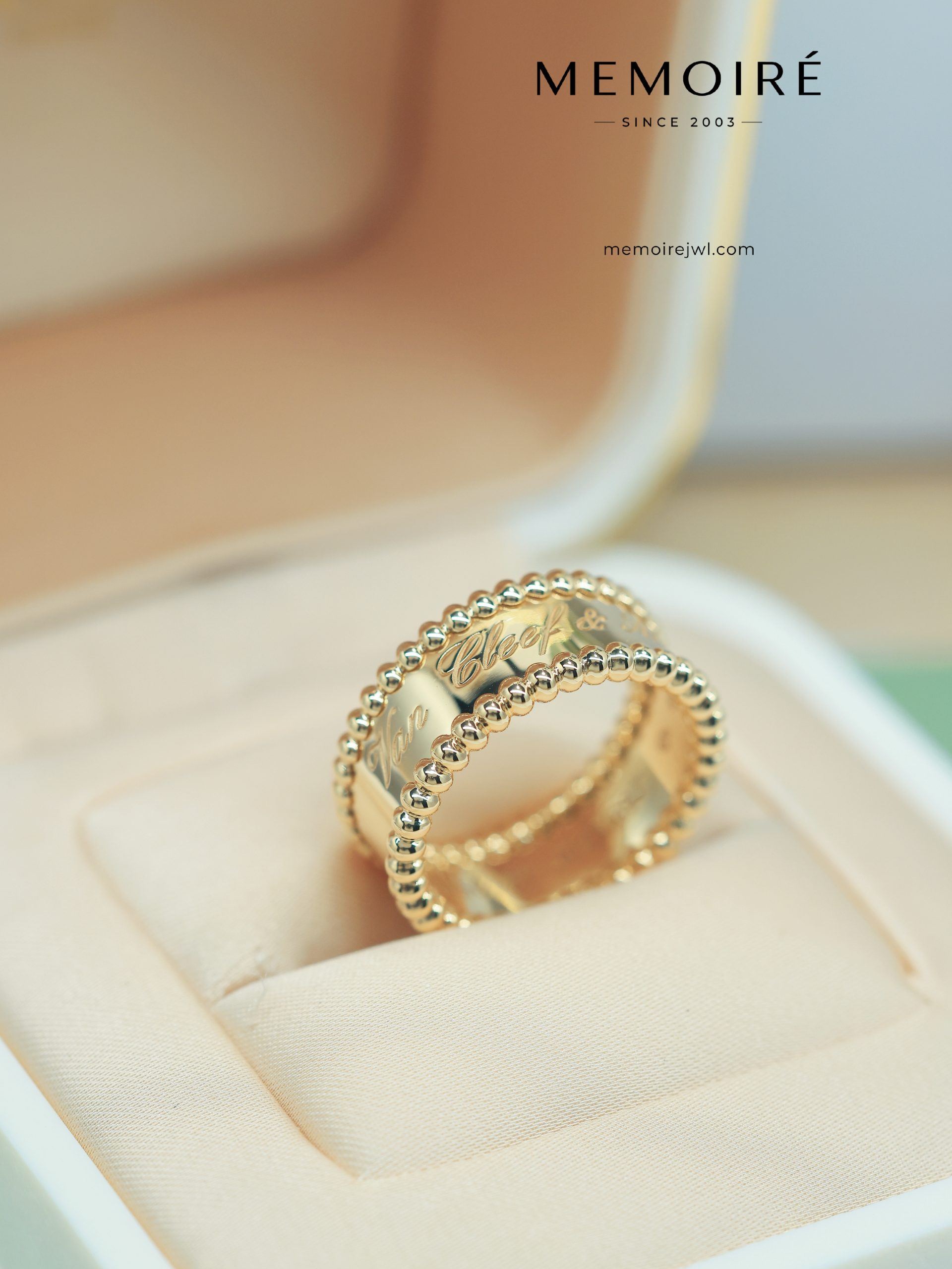 MEMOIRÉ 18K Yellow Gold Personalized Beaded Band Ring - Image 4