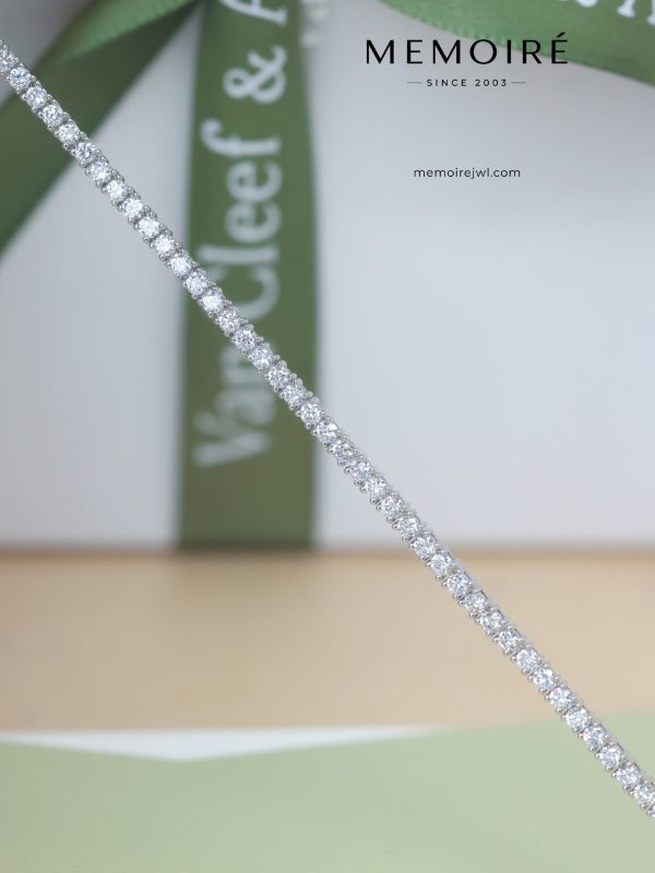 MEMOIRÉ 18K White Gold Full Diamond Tennis Bracelet
