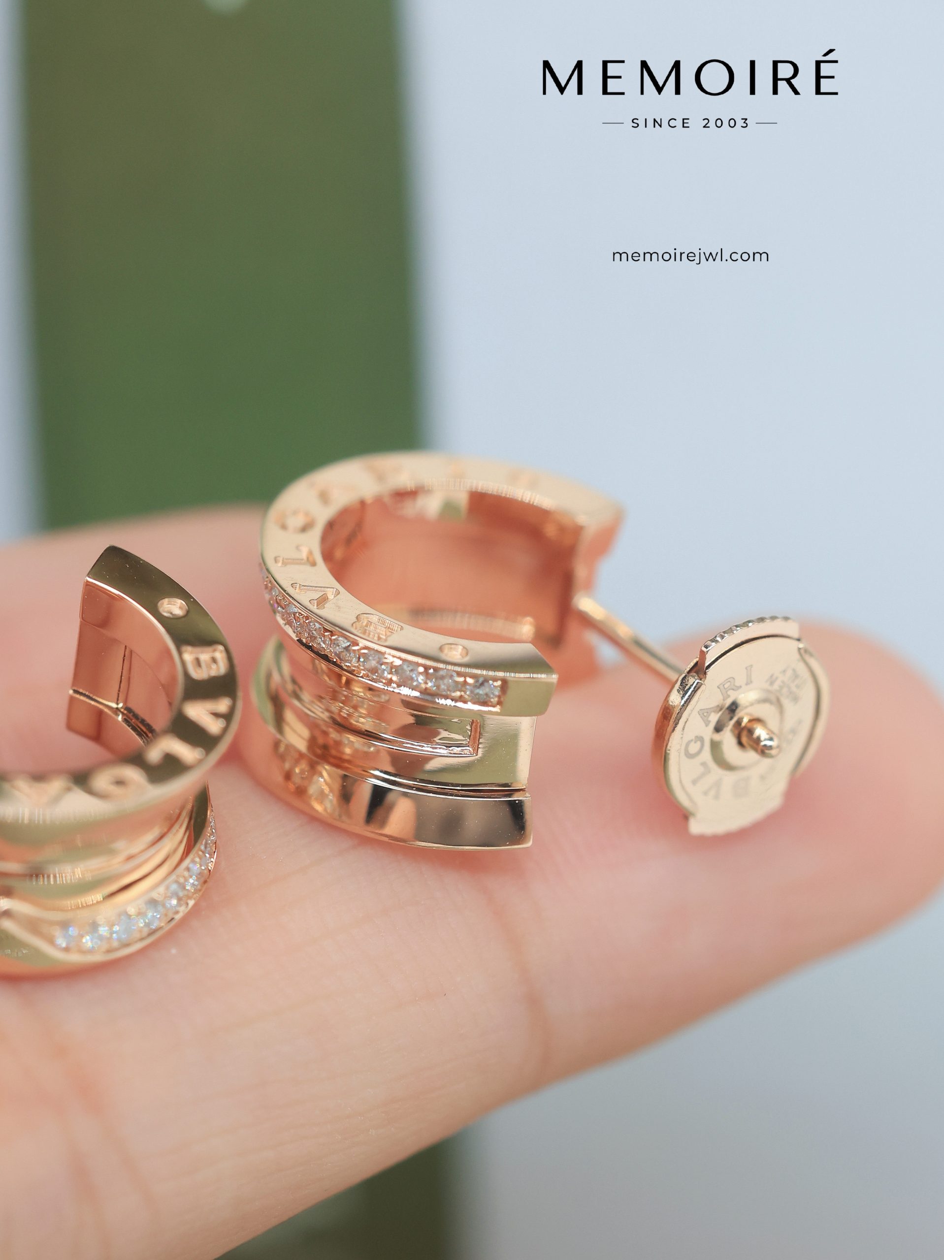 MEMOIRÉ 18K Rose Gold Diamond-Encrusted Open Hoop Earrings - Image 4