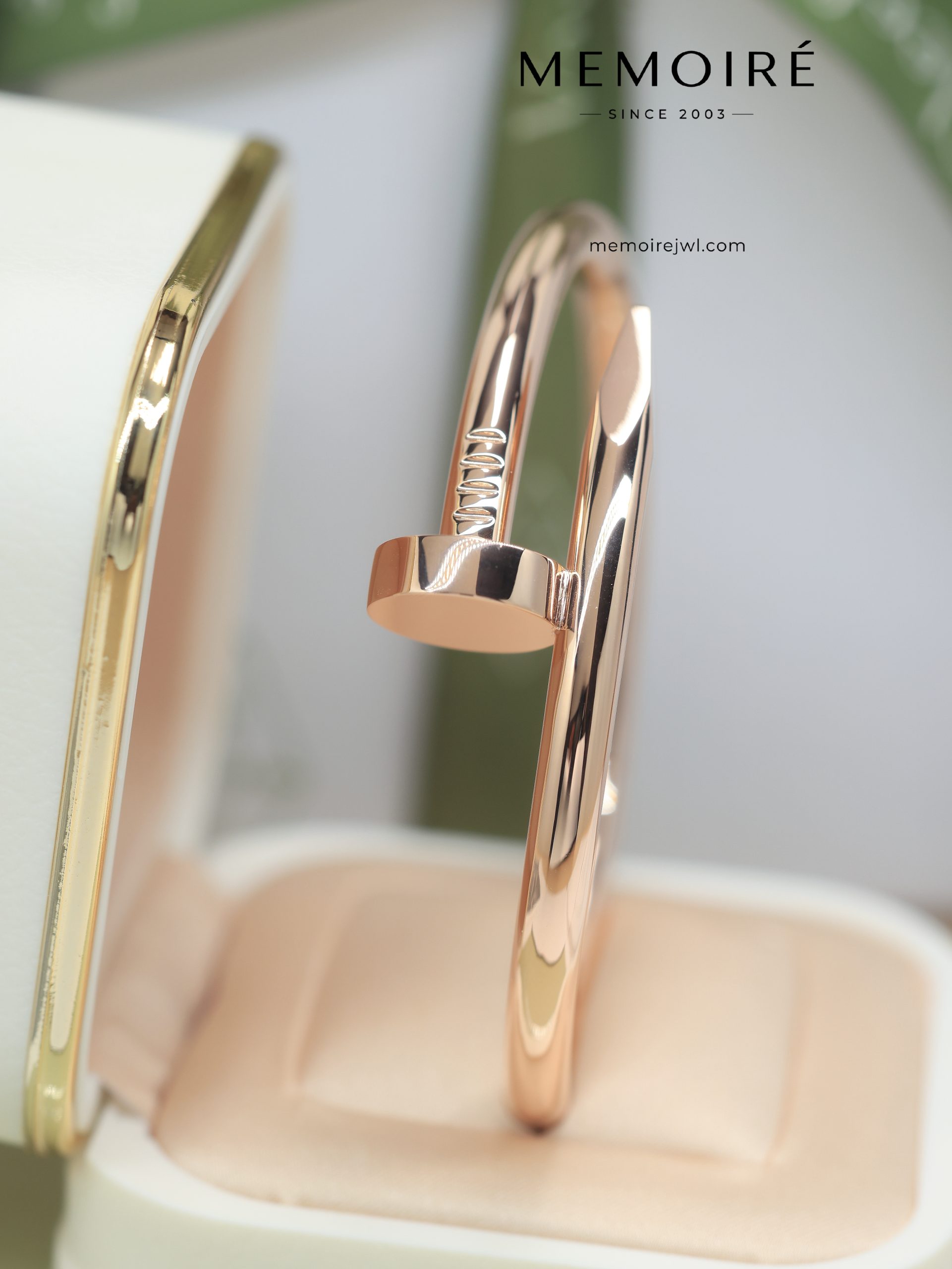 MEMOIRÉ 18K Rose Gold Nail Bangle - Image 3