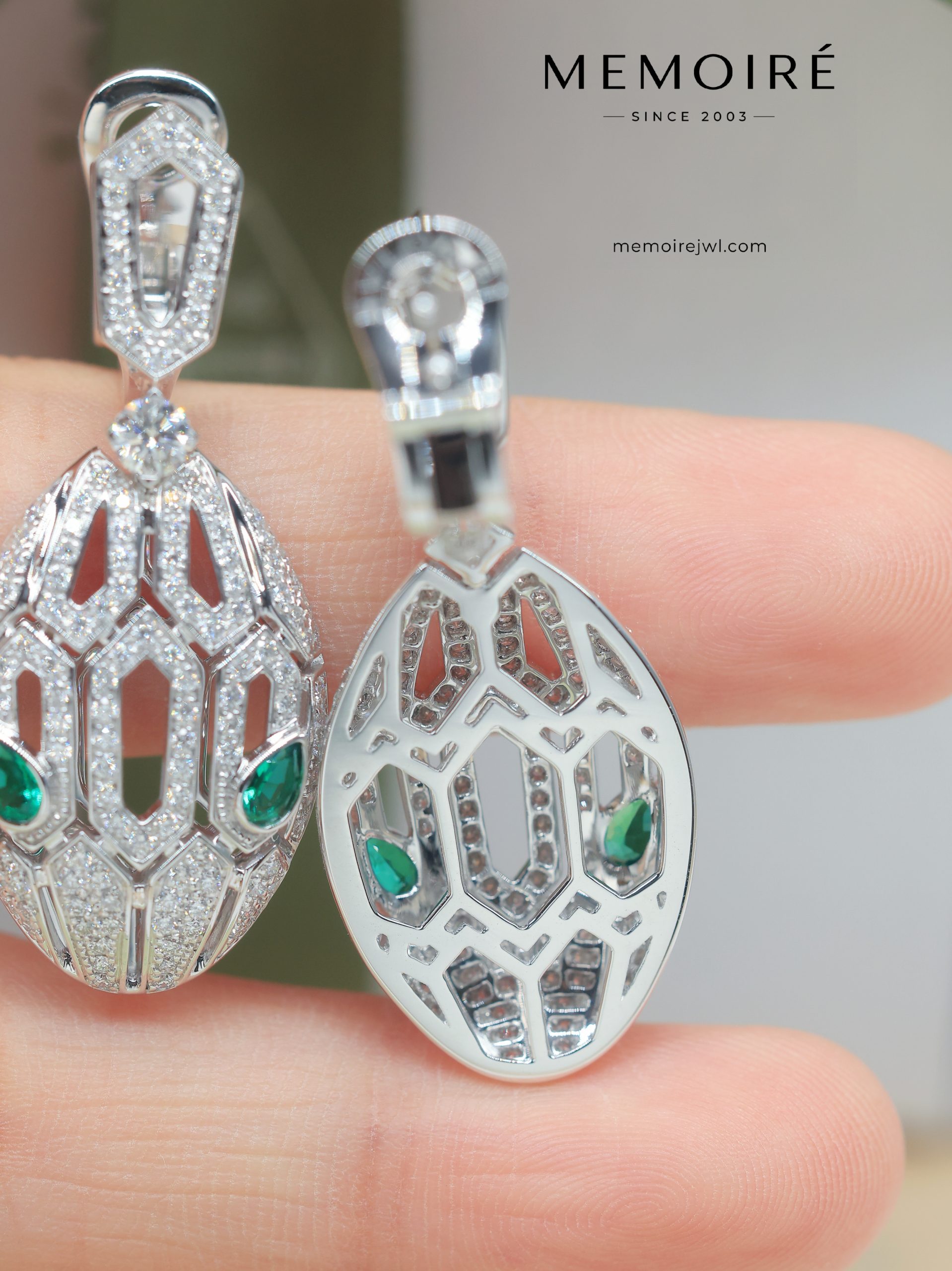 MEMOIRÉ 18K White Gold Snake-Skin Diamond & Emerald Drop Earrings - Image 5