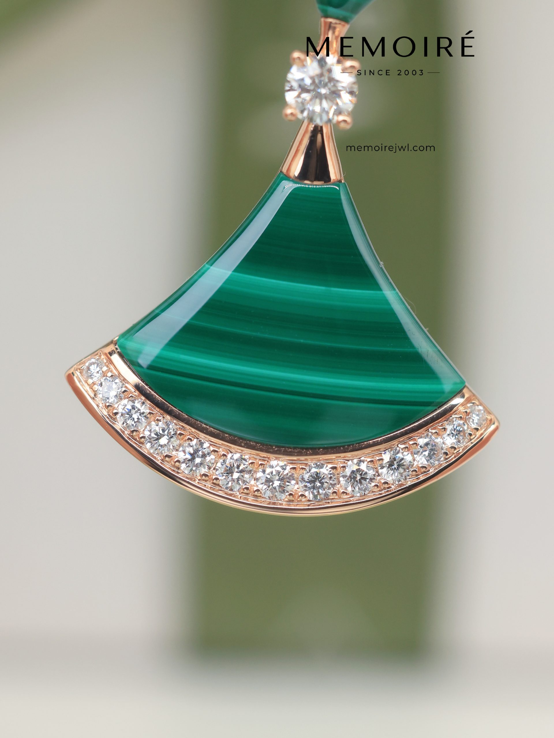 MEMOIRÉ 18K Rose Gold Malachite & Diamond Fan Pendant Necklace - Image 3