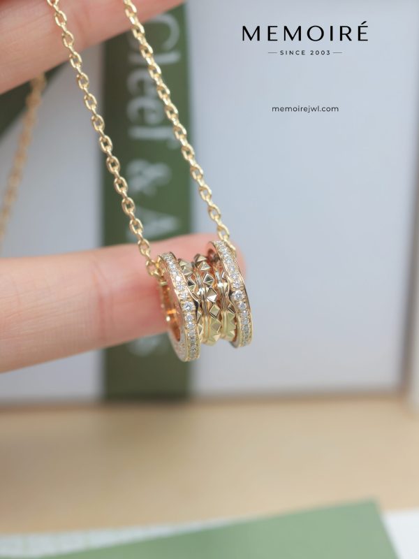 MEMOIRÉ 18K Yellow Gold Pavé Diamond & Pyramid Ring Pendant Necklace