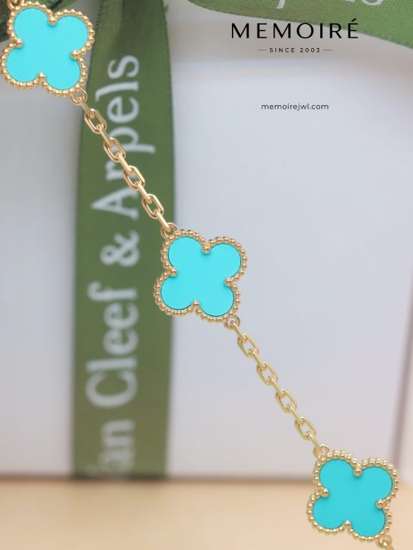 MEMOIRÉ 18K Yellow Gold Turquoise Clover Bracelet