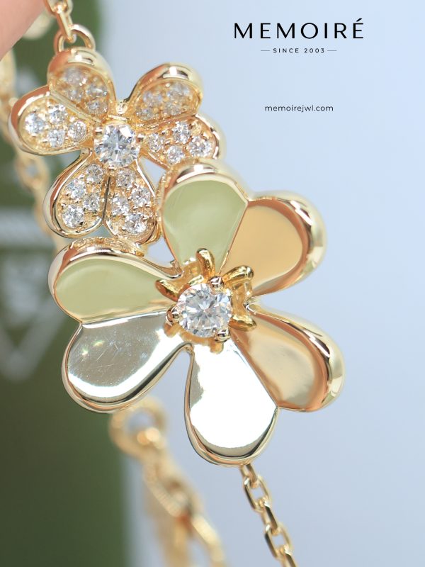 MEMOIRÉ 18K Yellow Gold Mixed-Finish Diamond Flower Bracelet