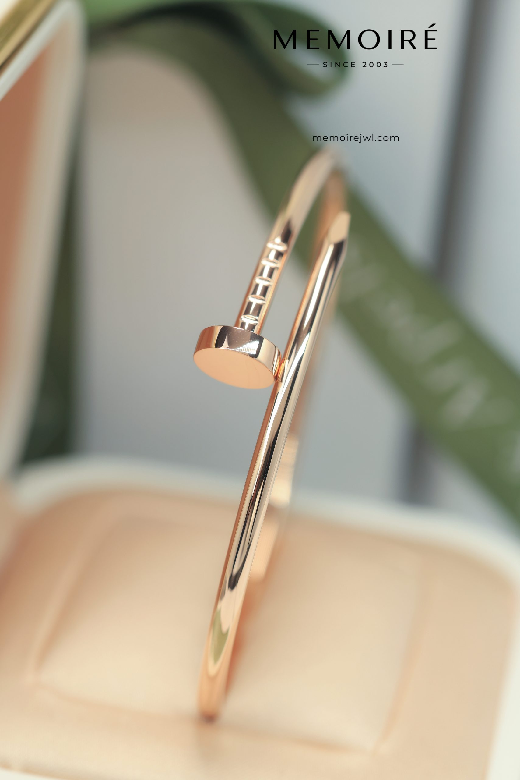 MEMOIRÉ 18K Rose Gold Nail Bangle