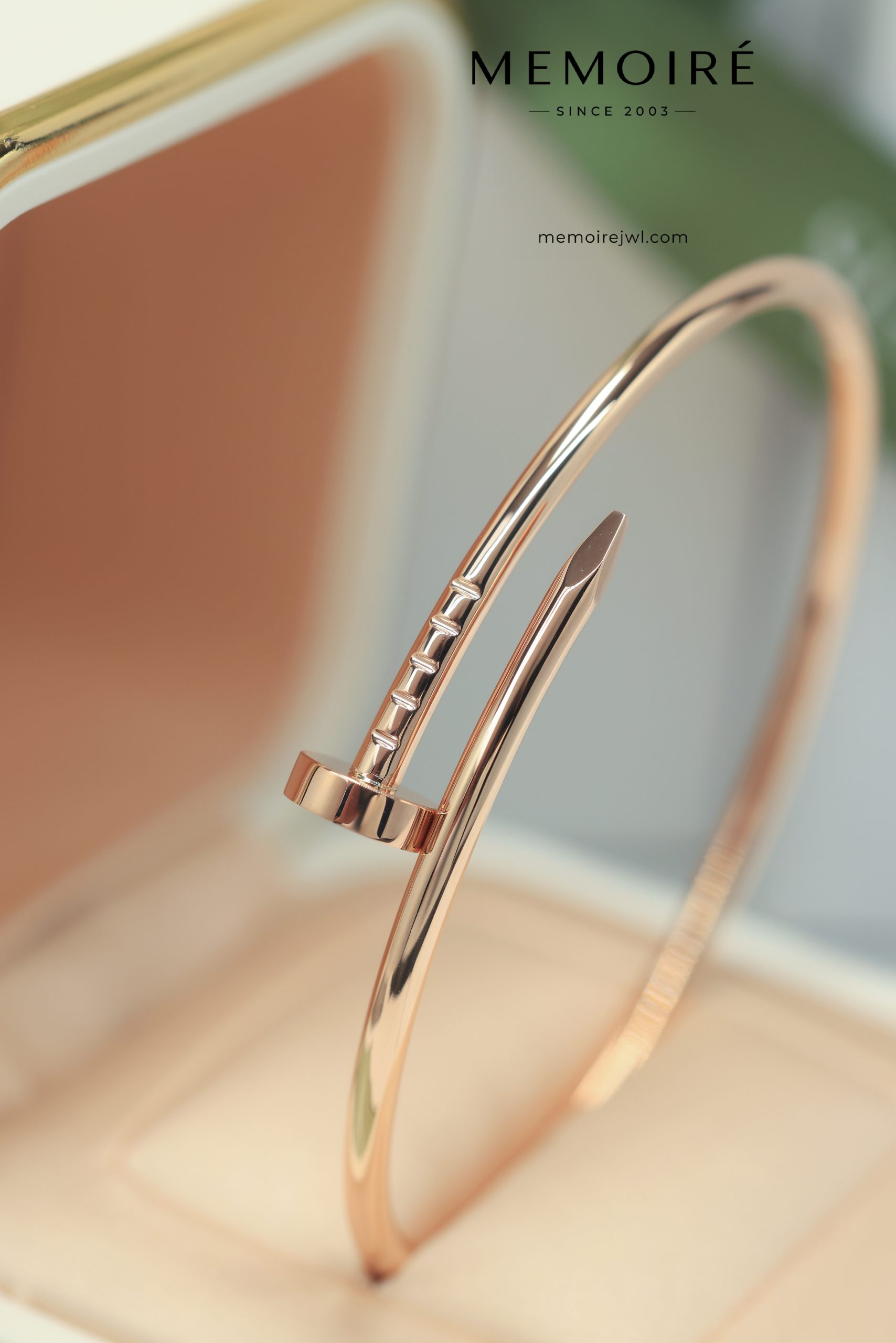 MEMOIRÉ 18K Rose Gold Nail Bangle - Image 4