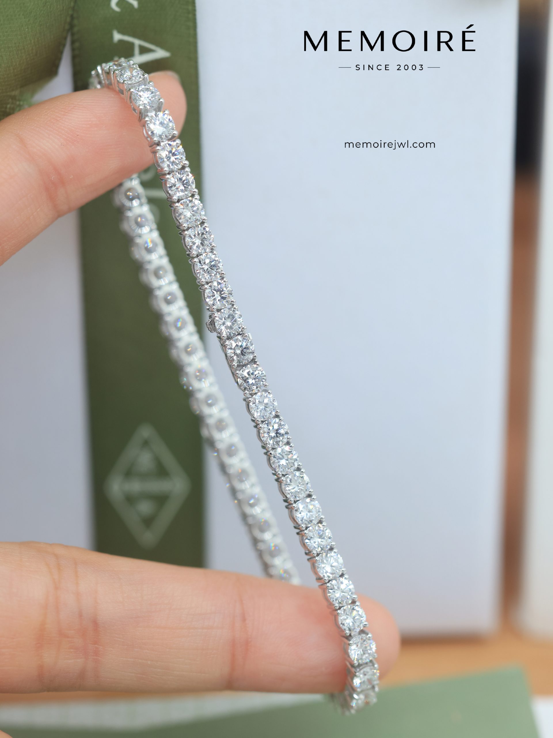 MEMOIRÉ 18K White Gold Diamond Tennis Bracelet