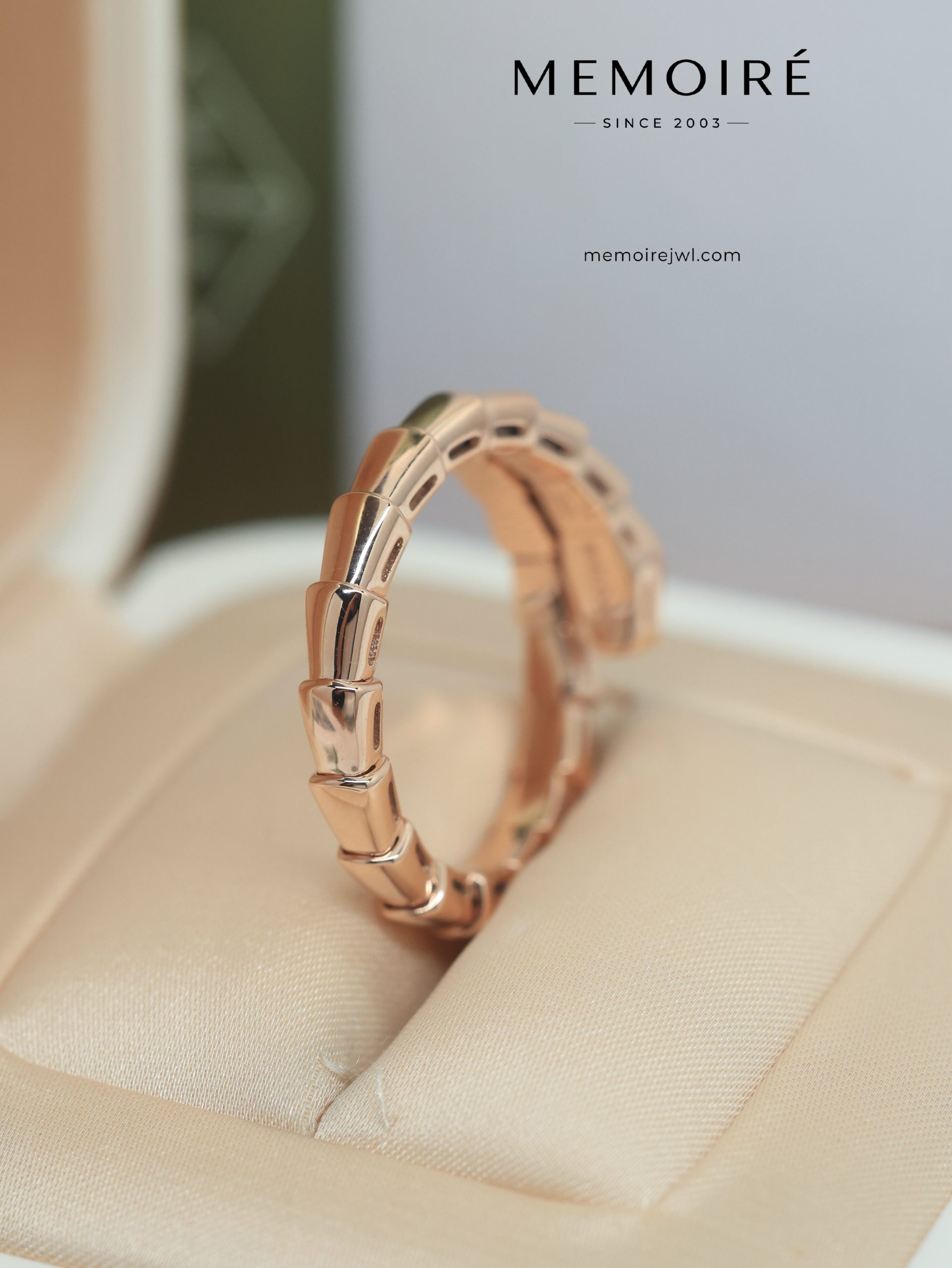 MEMOIRÉ 18K Rose Gold Diamond Serpent Ring - Image 5