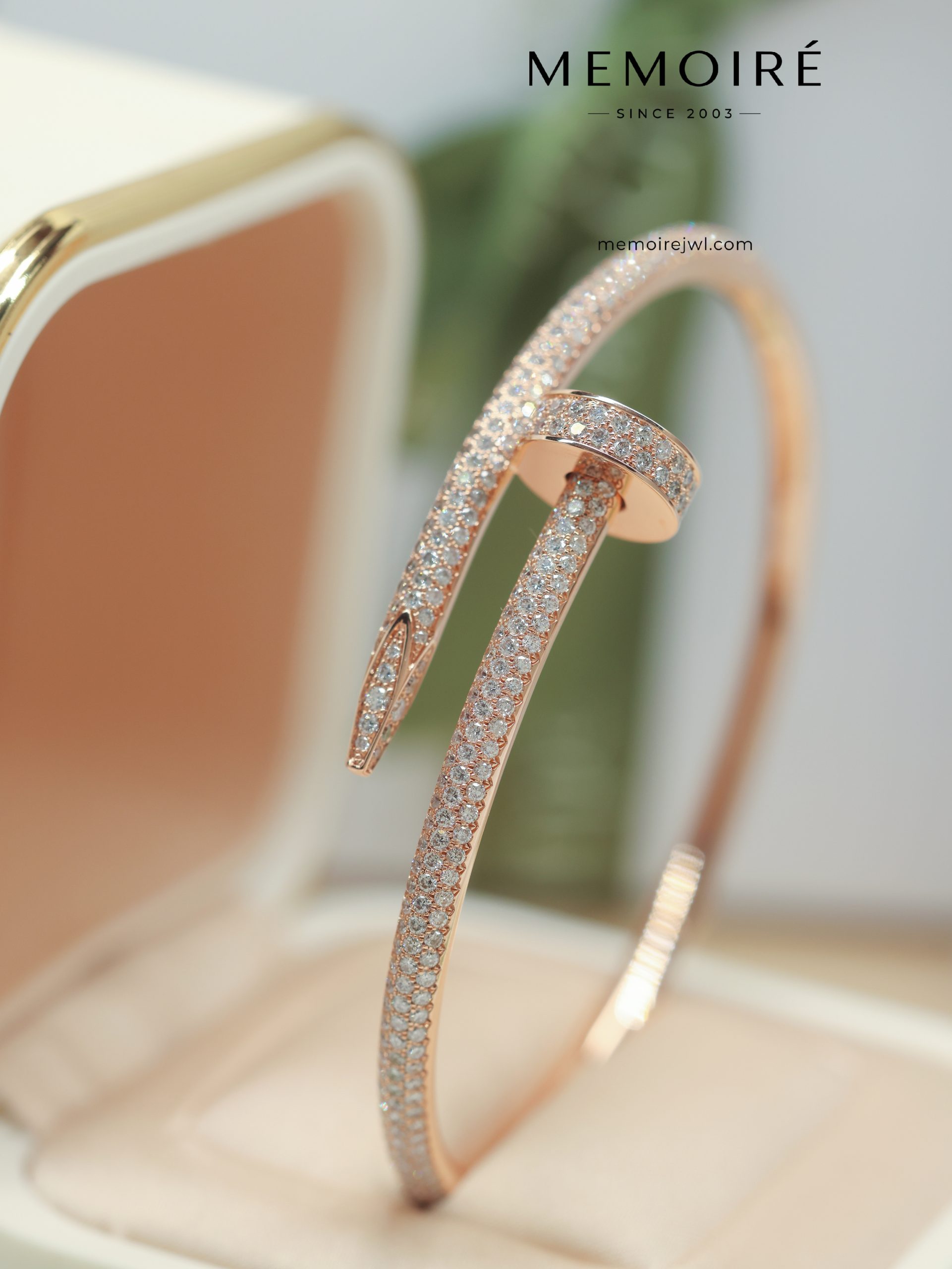 MEMOIRÉ 18K Rose Gold Full Diamond Nail Bangle