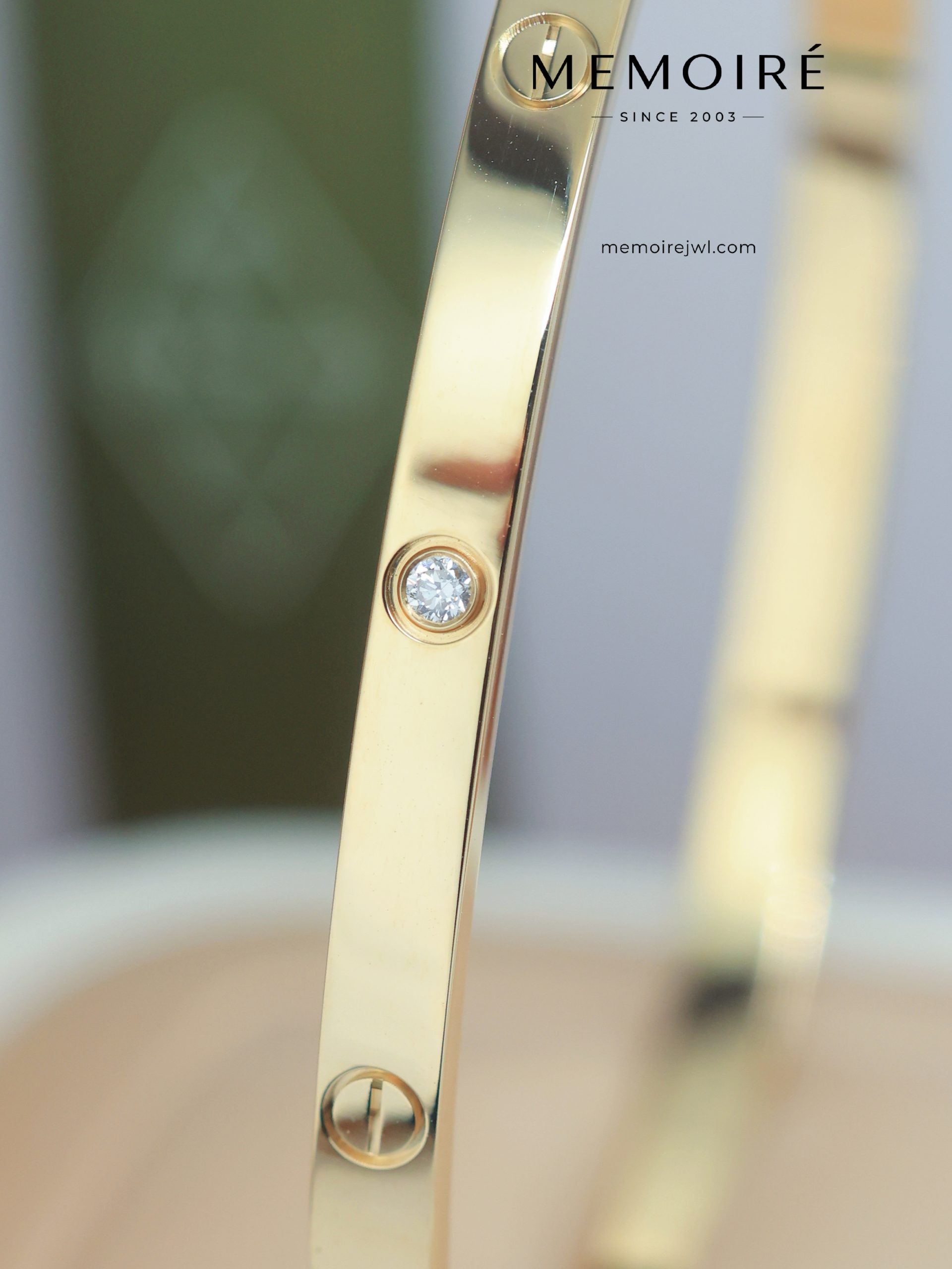 MEMOIRÉ 18K Yellow Gold Diamond-Set Love Bangle - Image 3