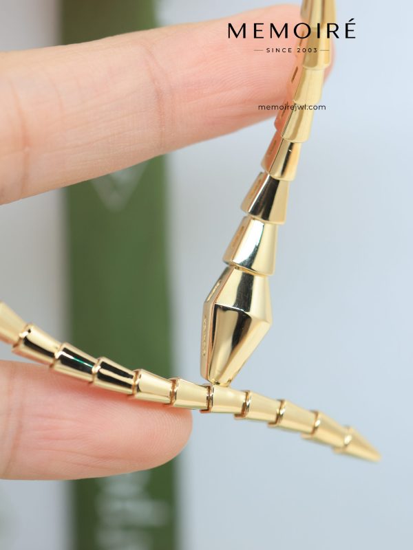 MEMOIRÉ 18K Yellow Gold Serpent Bangle