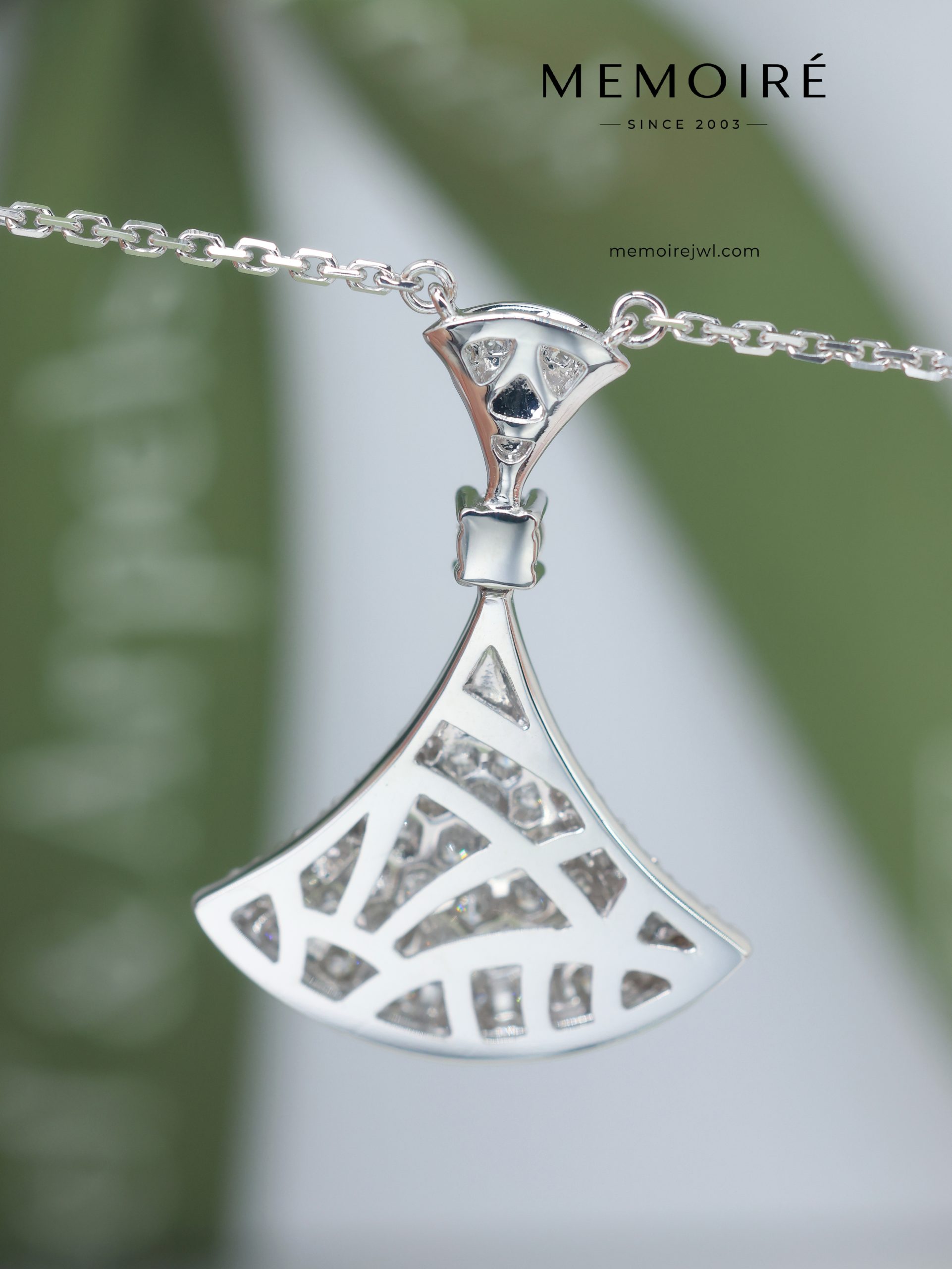 MEMOIRÉ 18K White Gold Full Diamond Fan Pendant Necklace - Image 3