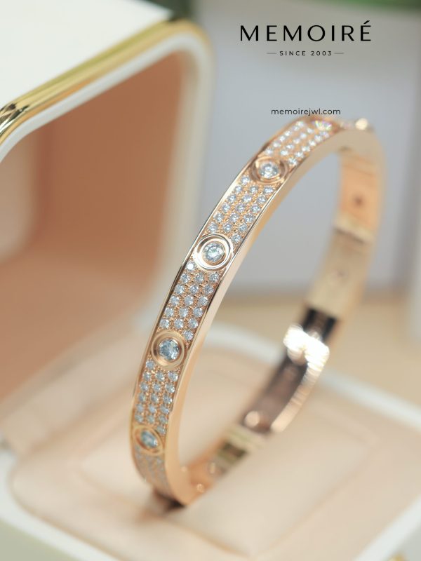 MEMOIRÉ 18K Rose Gold Full Diamond Love Bangle