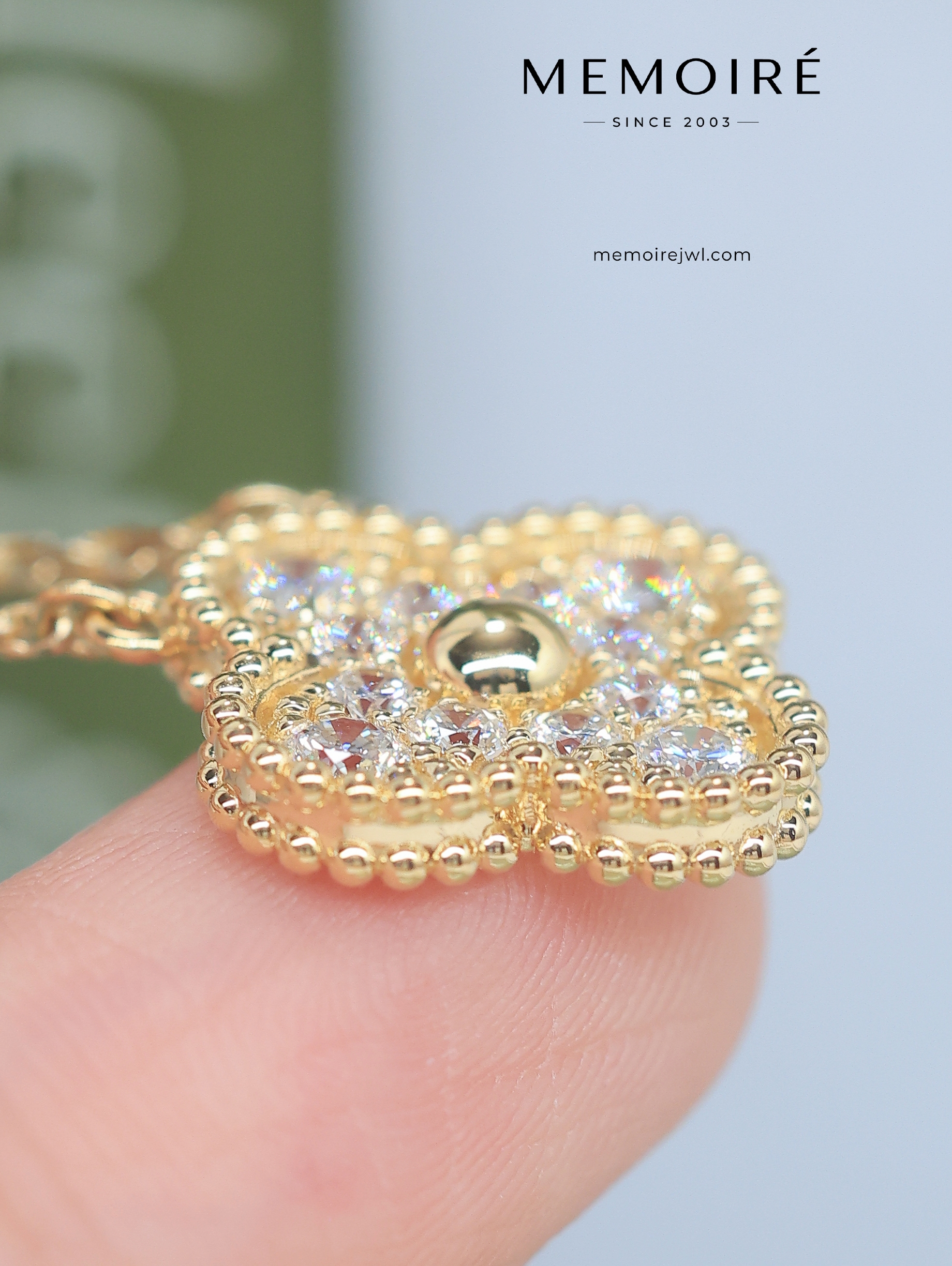 MEMOIRÉ 18K Yellow Gold Full Diamond Clover Pendant Necklace - Image 3
