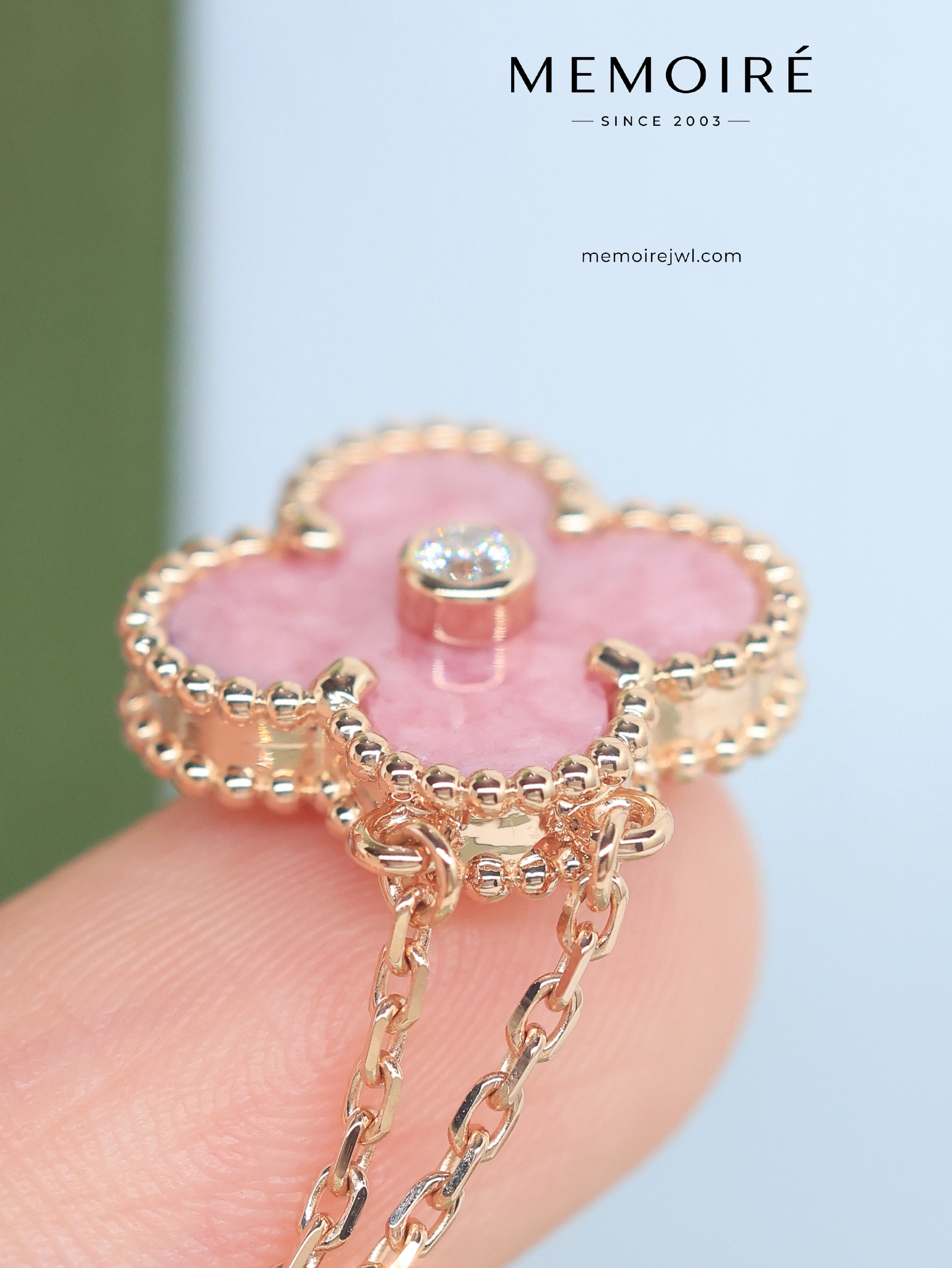MEMOIRÉ 18K Rose Gold Pink Rhodonite Clover Pendant Necklace - Image 4
