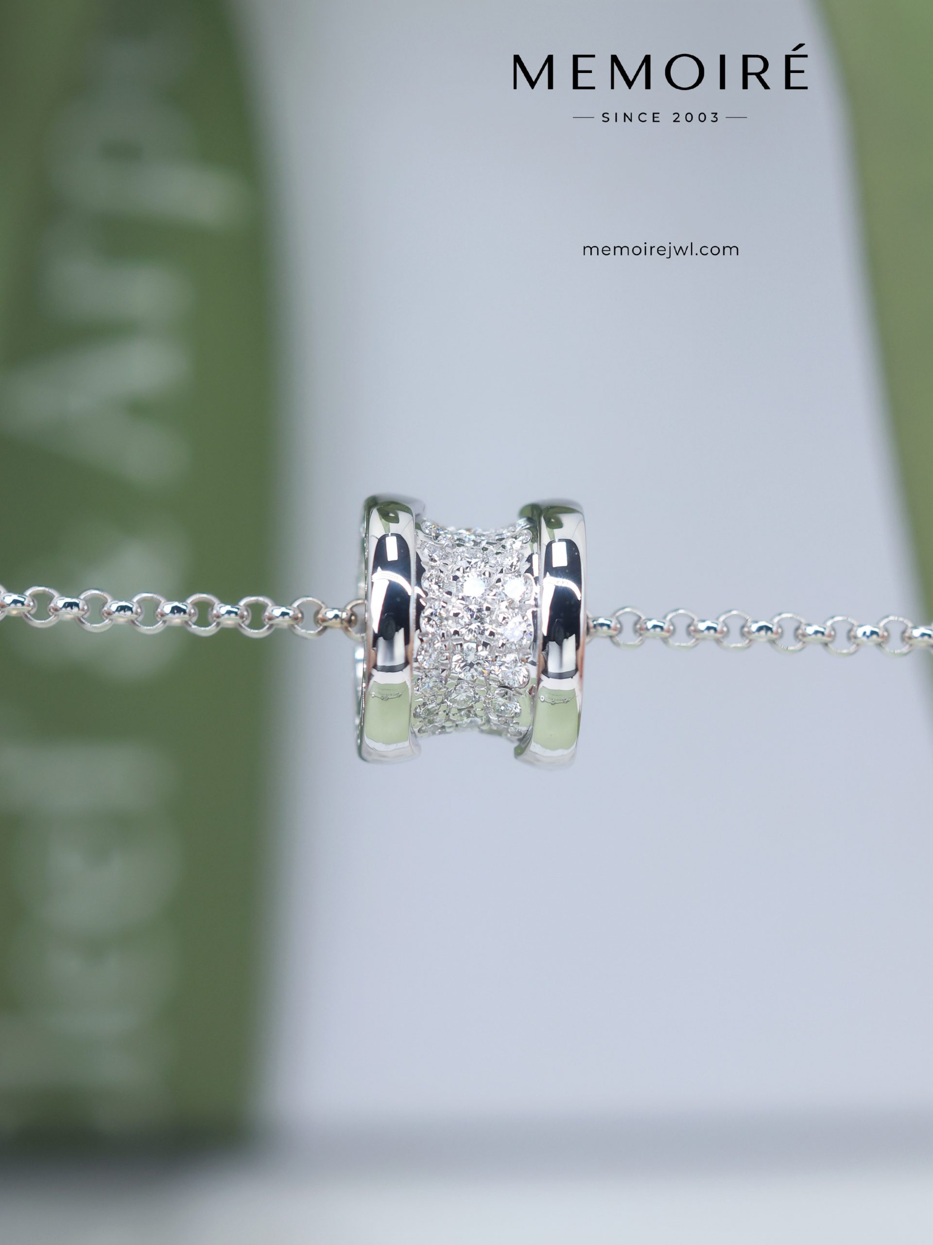 MEMOIRÉ 18K White Gold Full Diamond Barrel Pendant Necklace