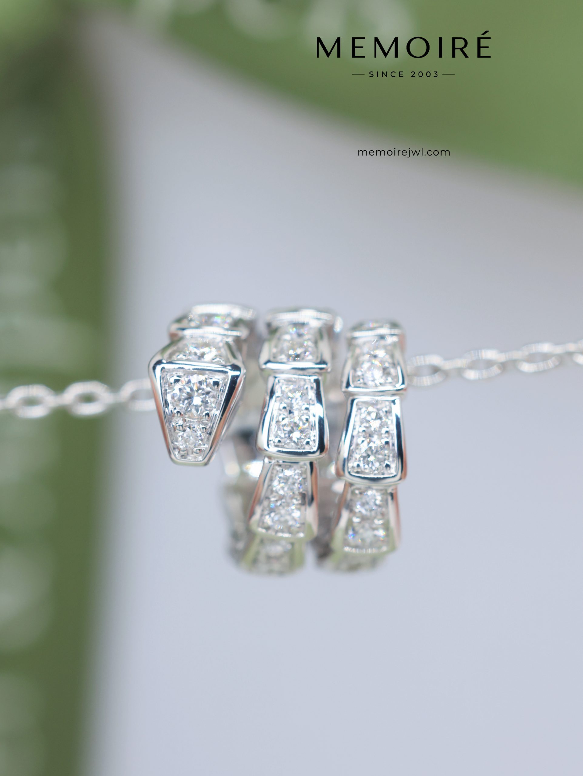 MEMOIRÉ 18K White Gold Diamond Serpent Pendant Necklace - Image 3
