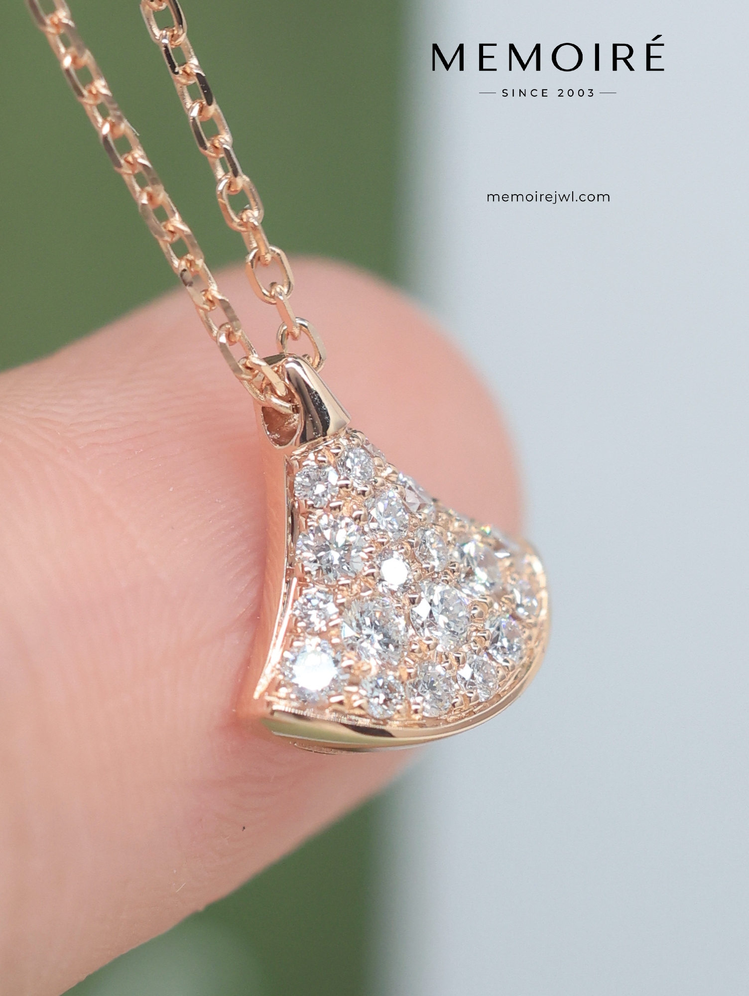 MEMOIRÉ 18K Rose Gold Full Diamond Fan Pendant Necklace - Image 4