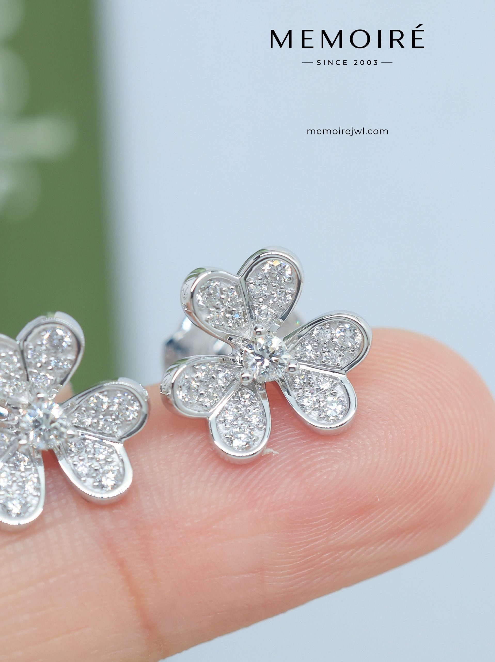 MEMOIRÉ 18K White Gold Full Diamond Flower Stud Earrings - Image 3