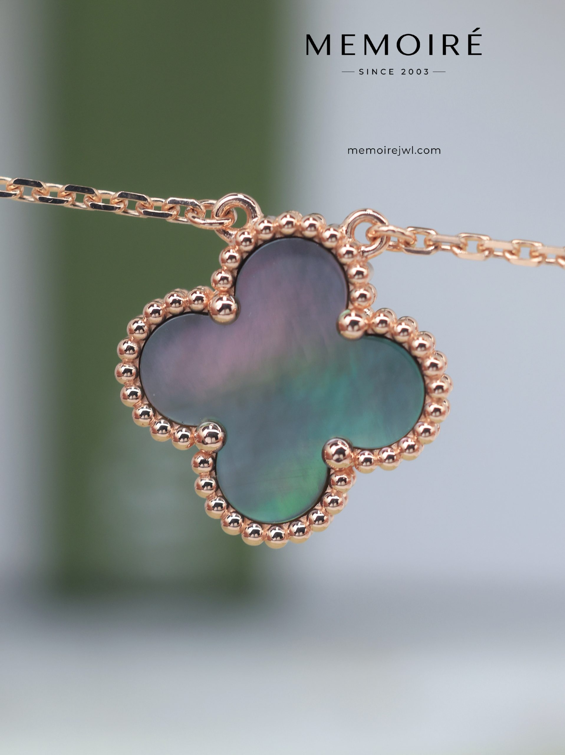 MEMOIRÉ 18K Rose Gold Grey Mother-of-Pearl Clover Pendant Necklace