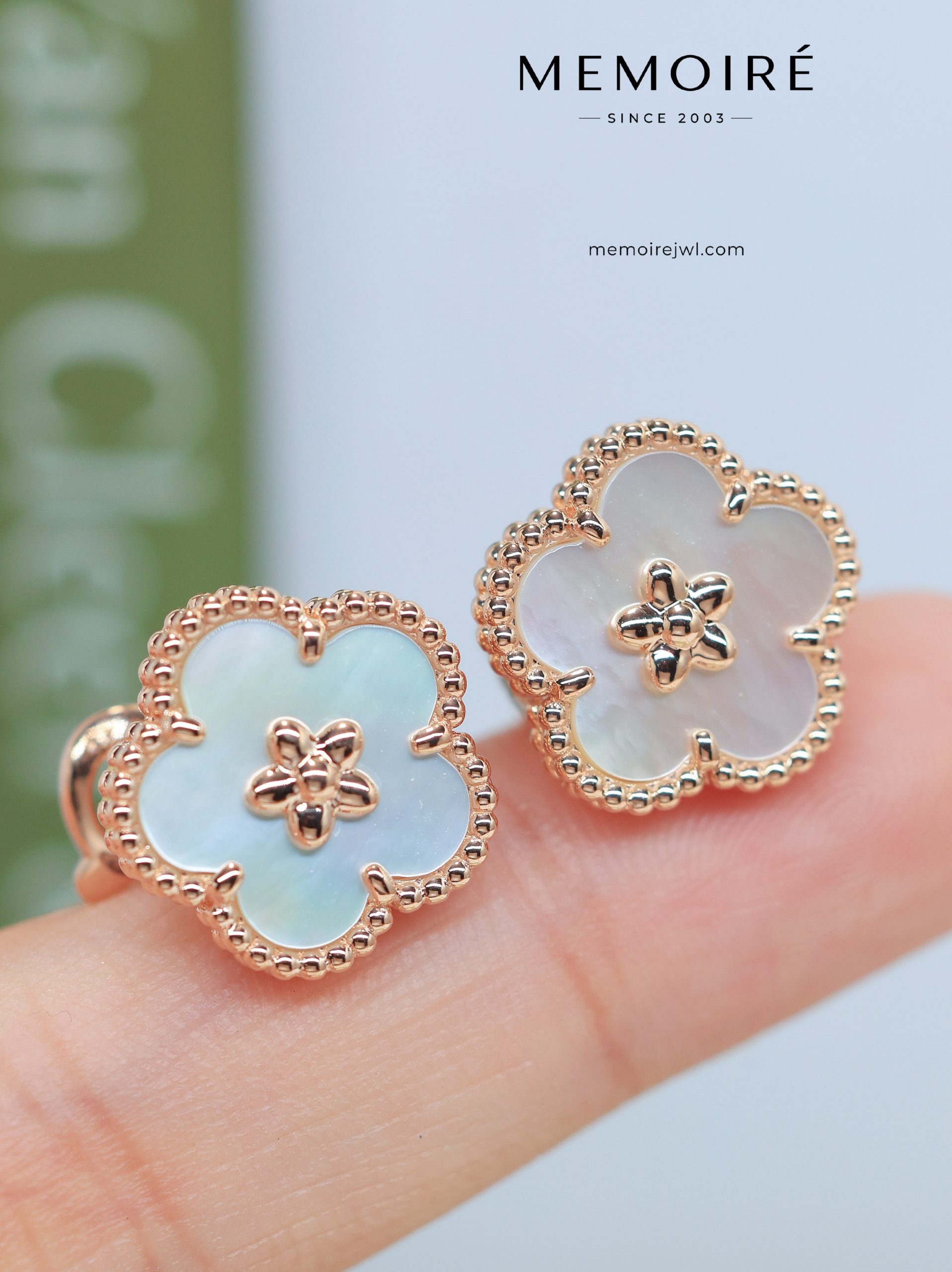 MEMOIRÉ 18K Rose Gold Mother-of-Pearl Clover Stud Earrings - Image 4
