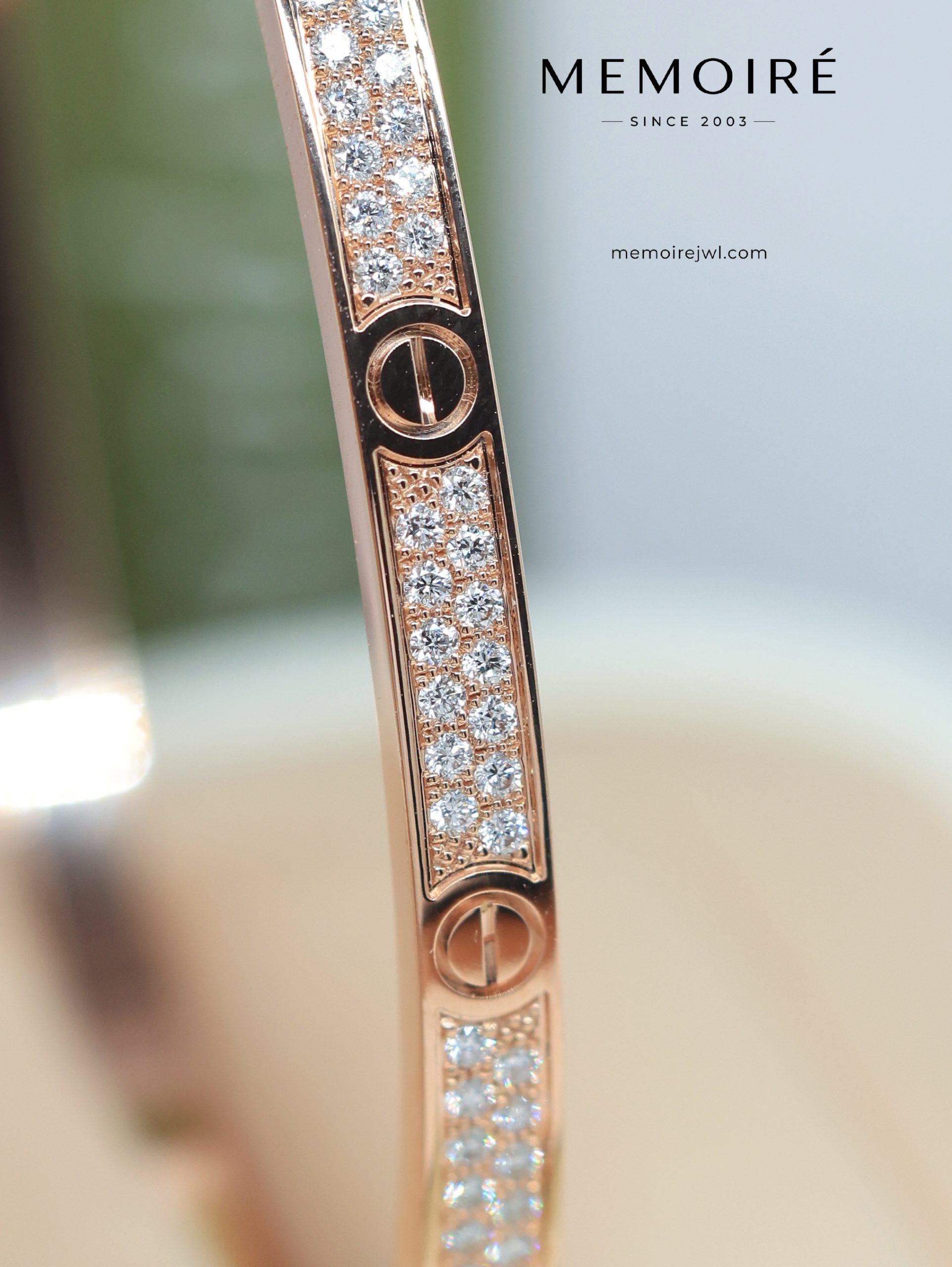 MEMOIRÉ 18K Rose Gold Diamond Love Bangle - Image 5