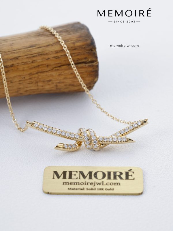 MEMOIRÉ 18K Yellow Gold Full-Pavé Knot Pendant Necklace