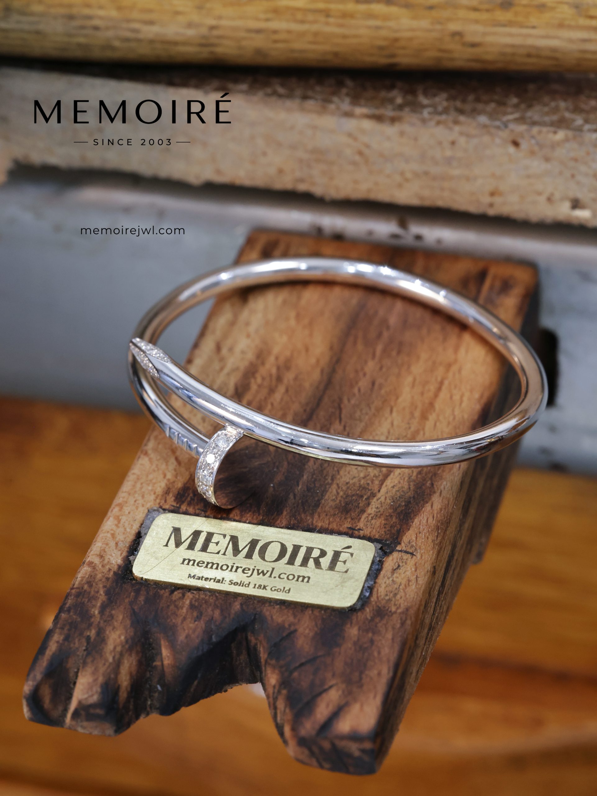 Memoire White Gold Wide Version Nail Bangle With Diamonds On Both Ends - Image 4