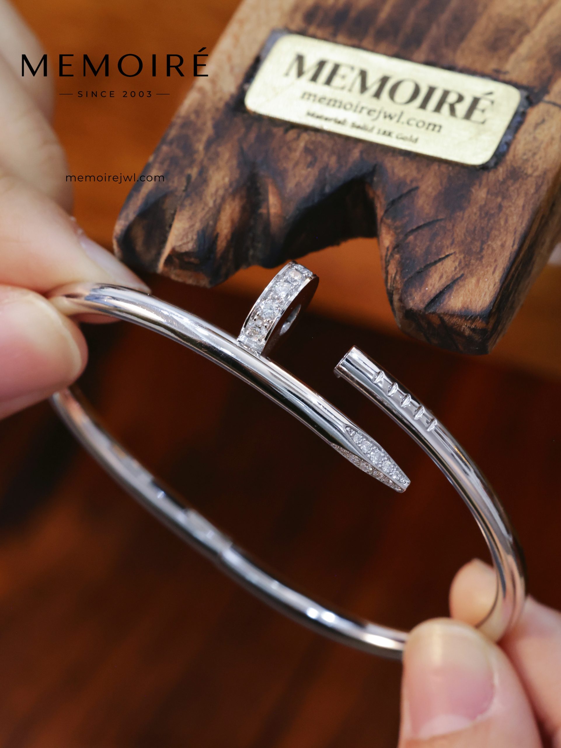 Memoire White Gold Wide Version Nail Bangle With Diamonds On Both Ends - Image 3