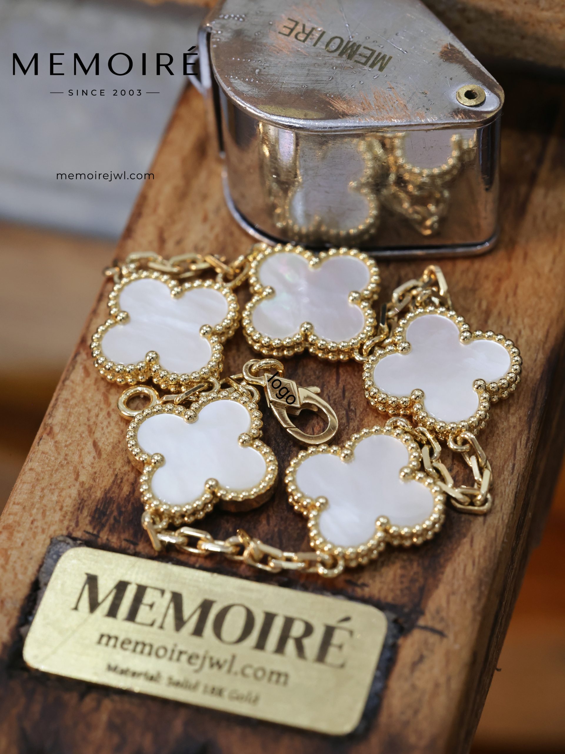 Memoire 5-Flower Clover Mother-of-Pearl Bracelet - Image 3