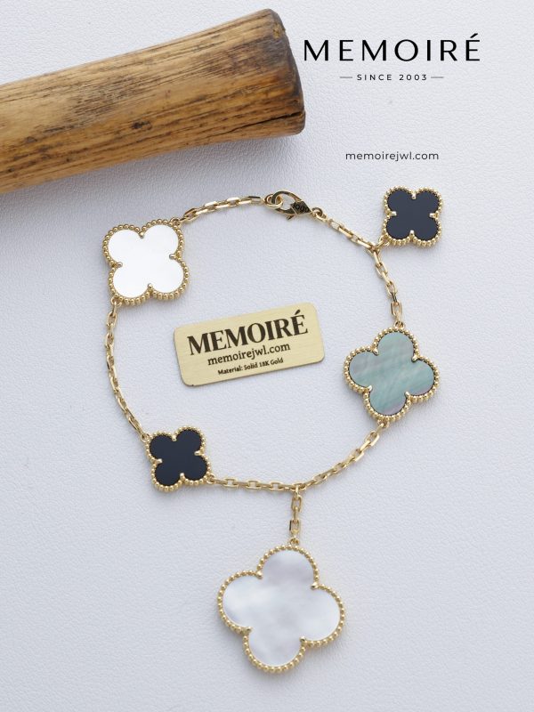 MEMOIRÉ Yellow Gold Irregular Five-Flower Bracelet