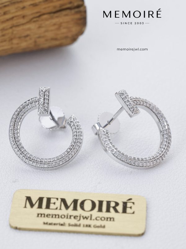 MEMOIRÉ 18K White Gold T-Bar Hoop Diamond Earrings