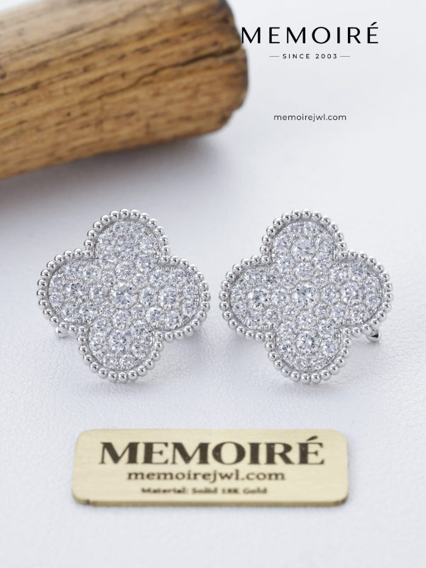 MEMOIRÉ 18K White Gold Full-Pavé Clover Stud Earrings