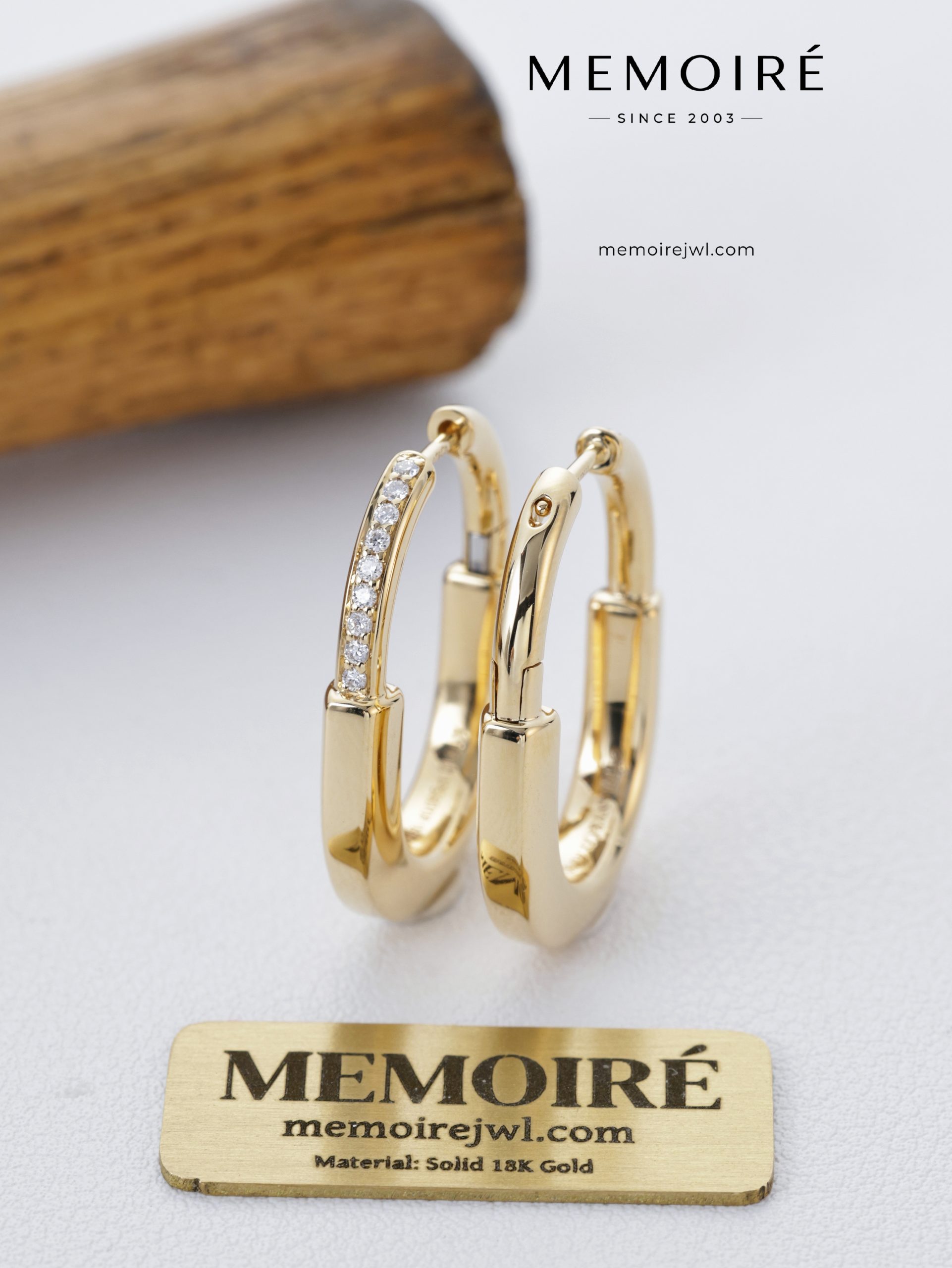 MEMOIRÉ 18K Yellow Gold Single-Row Pavé Diamond Hoop Earrings - Image 5