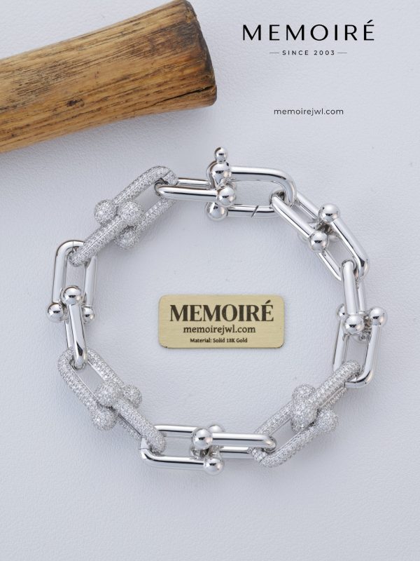 MEMOIRÉ 18K White Gold Half-Pavé U-Link Chain Bracelet