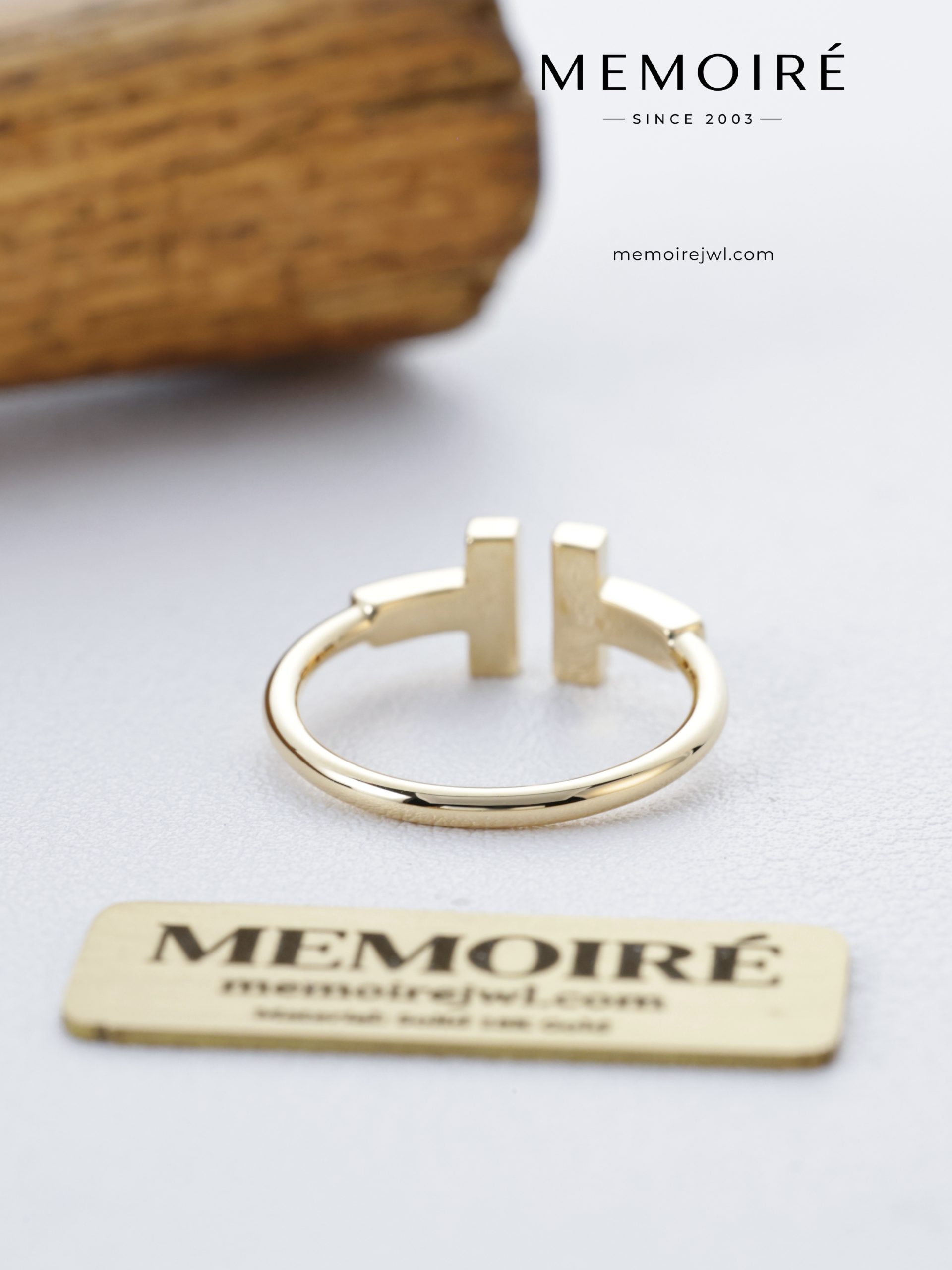 MEMOIRÉ 18K Yellow Gold Open T-Bar Diamond Ring | Pave-Set Modern Design - Image 5