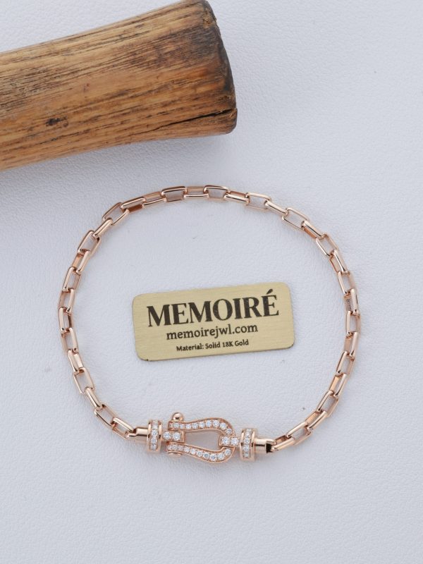 MEMOIRÉ 18K Rose Gold Pavé Horsebit Clasp Chain Bracelet