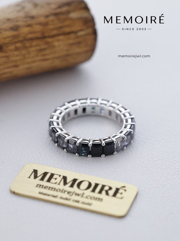 MEMOIRÉ Platinum Custom Gradient Spinel Eternity Ring