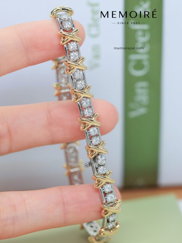 MEMOIRÉ Two-Tone (White & Yellow Gold) 16-Stone "X" Link Bracelet