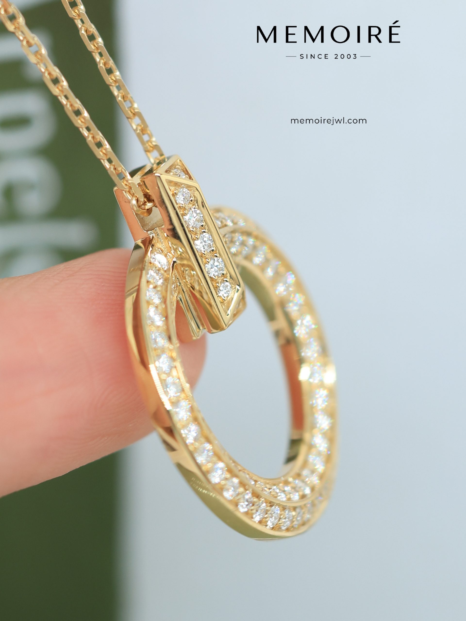 MEMOIRÉ Yellow Gold Medium Full-Pave Diamond T1 Necklace - Image 4