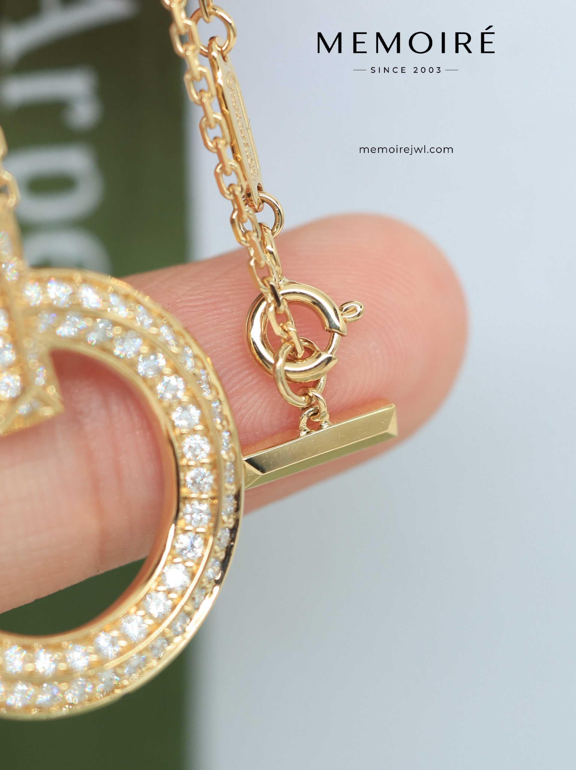MEMOIRÉ Yellow Gold Medium Full-Pave Diamond T1 Necklace - Image 5