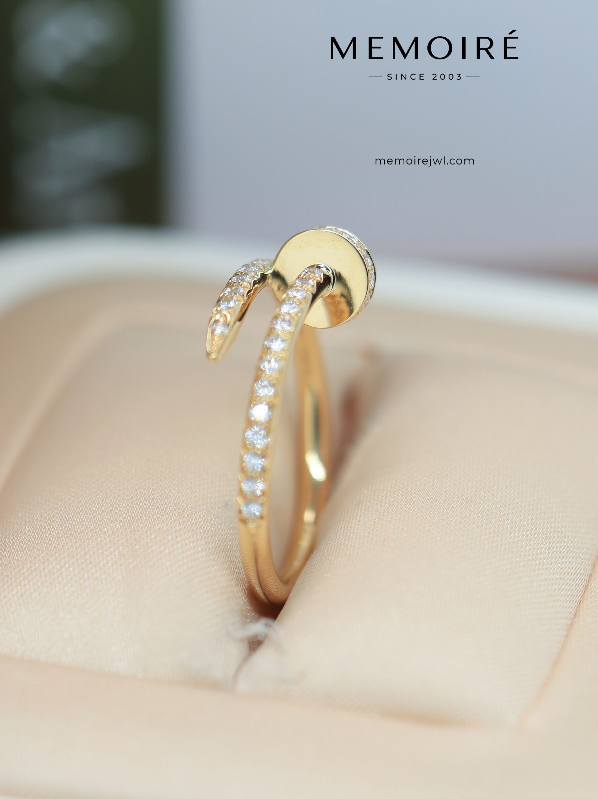 MÉMOIRÉ 18K Gold Full Diamond Double Nail Ring - Image 5