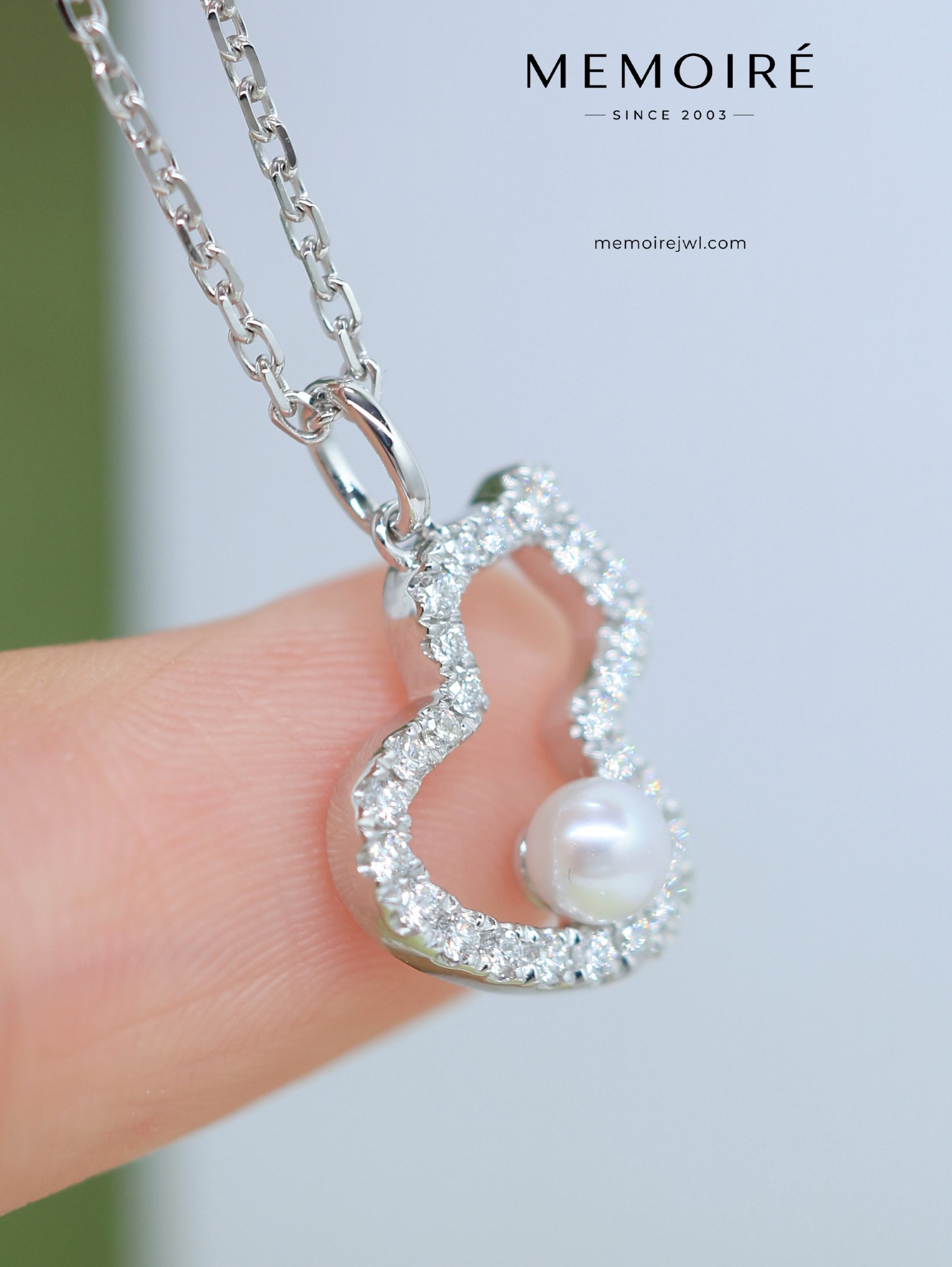 MEMOIRÉ White Gold Openwork Full-Pave Diamond & Pearl Gourd Necklace - Image 3